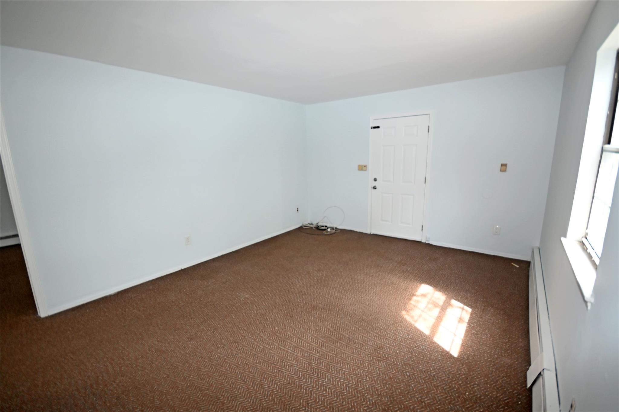 51 Manor Road, Valley Stream, NY 11580