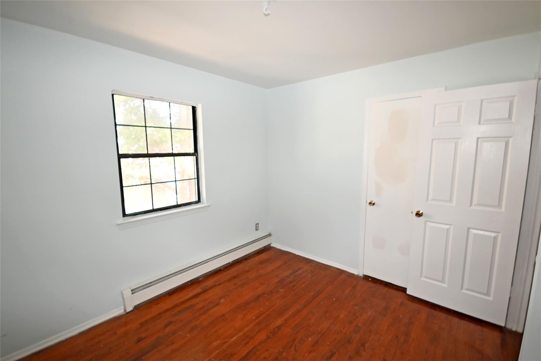 51 Manor Road, Valley Stream, NY 11580