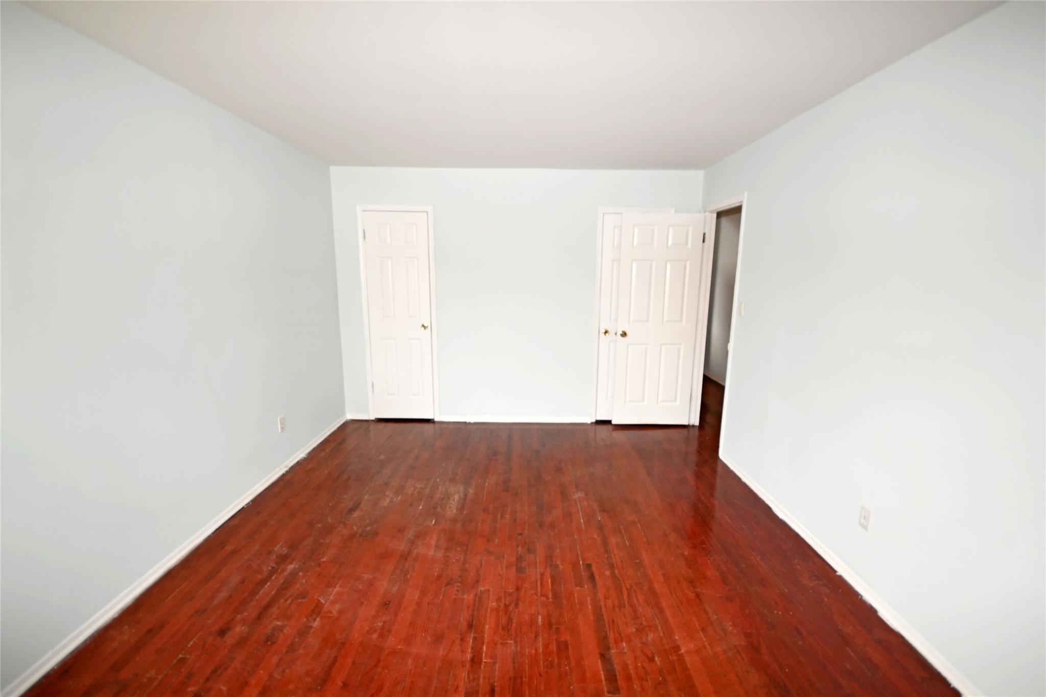 51 Manor Road, Valley Stream, NY 11580