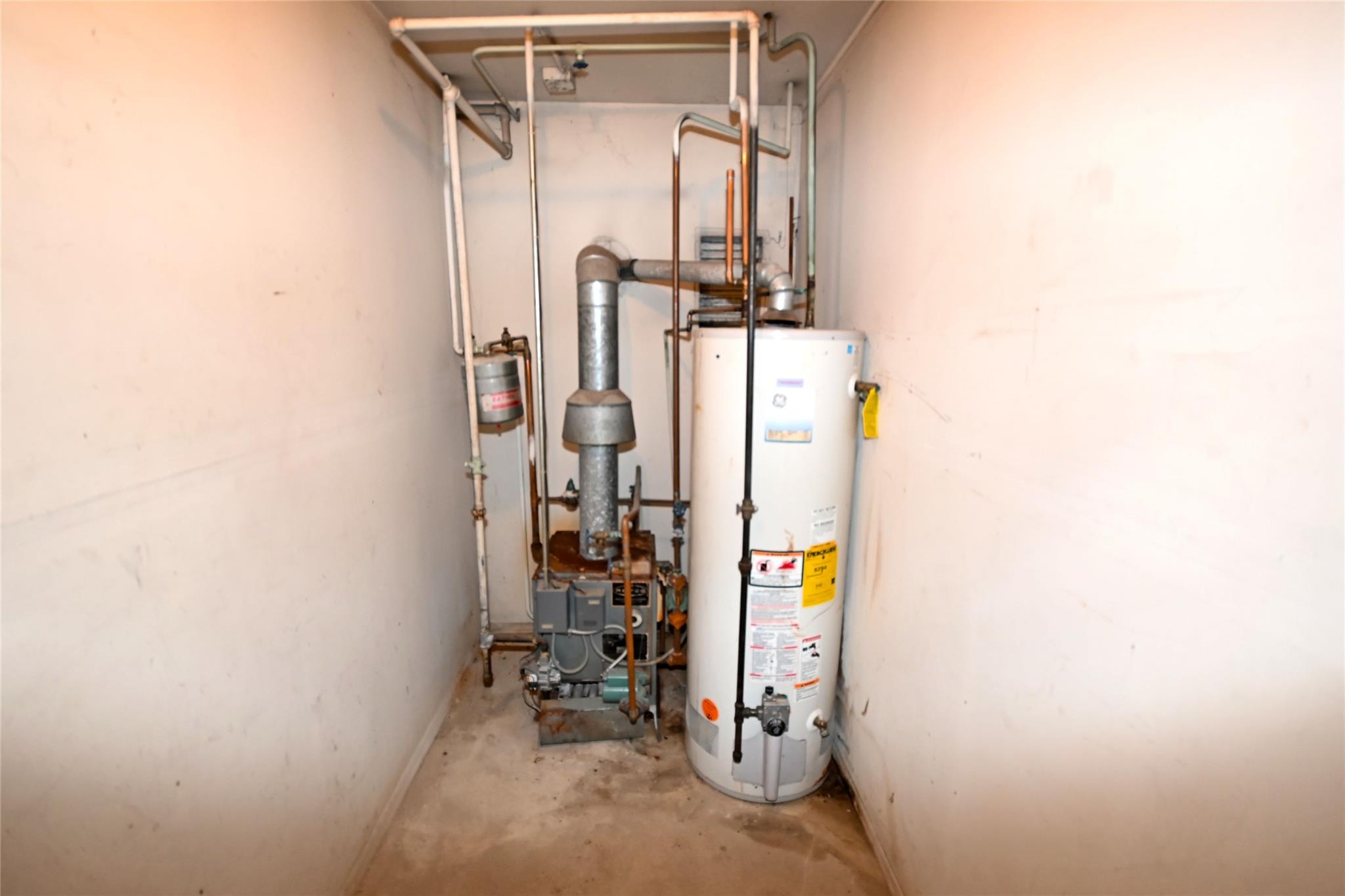 51 Manor Road, Valley Stream, NY 11580