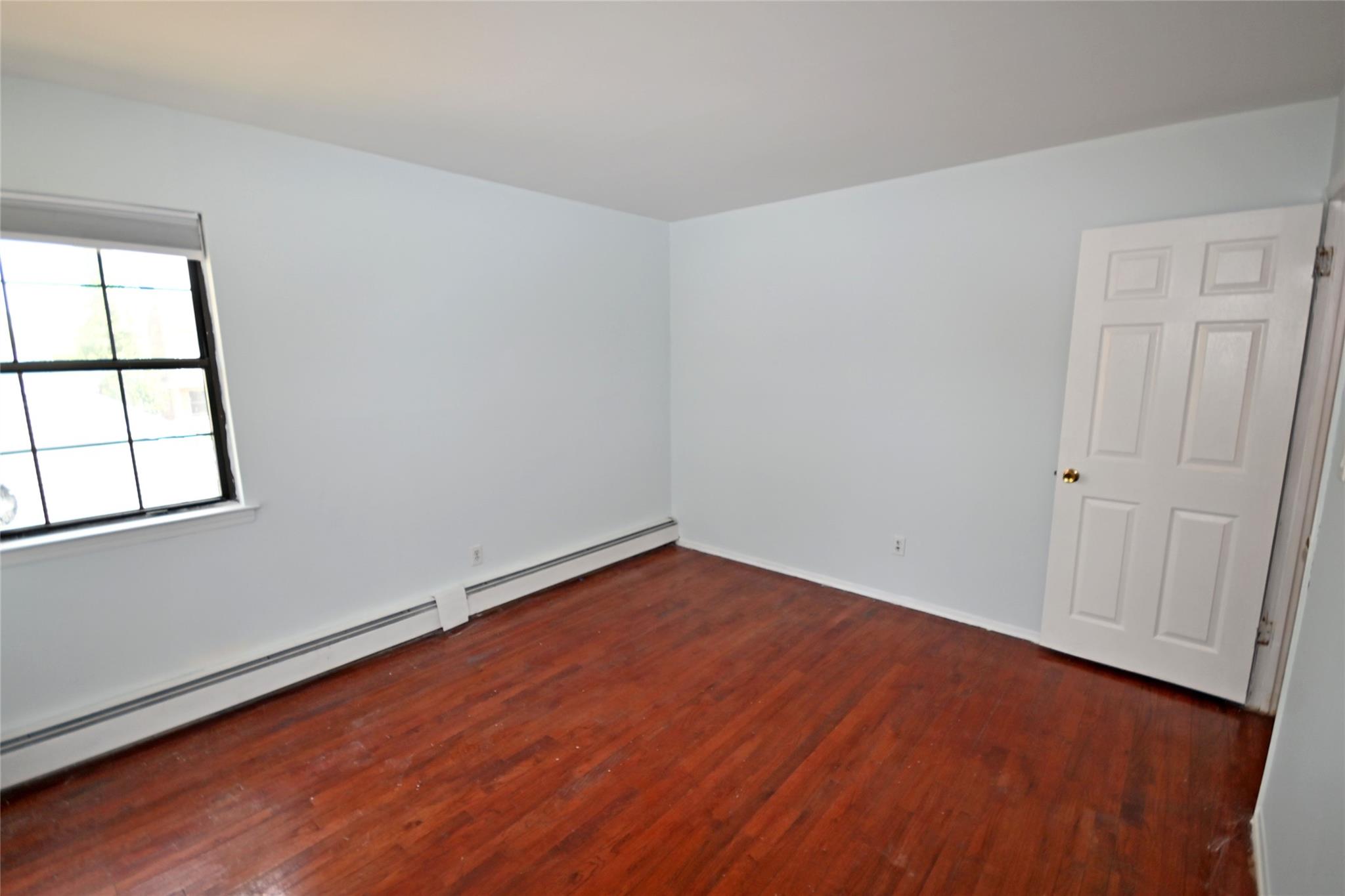 51 Manor Road, Valley Stream, NY 11580