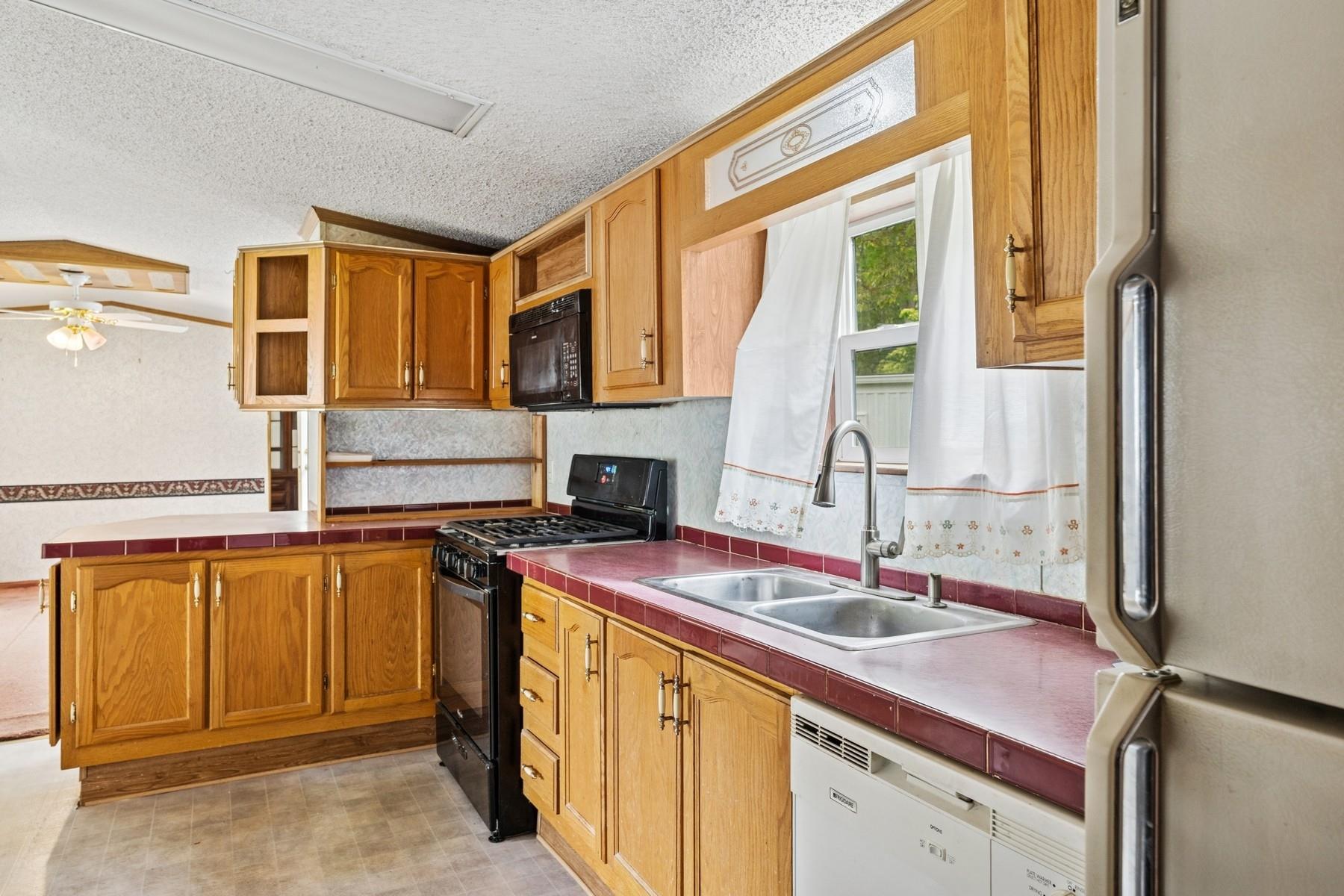 105 Oakview Highway # 148, East Hampton, NY 11937