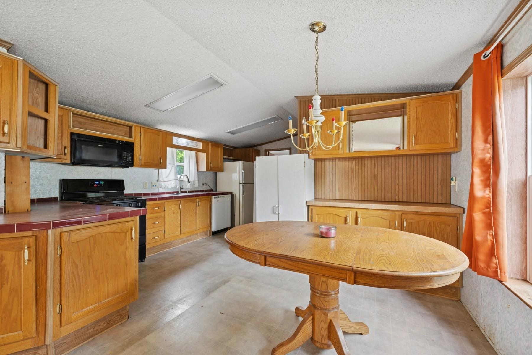 105 Oakview Highway # 148, East Hampton, NY 11937