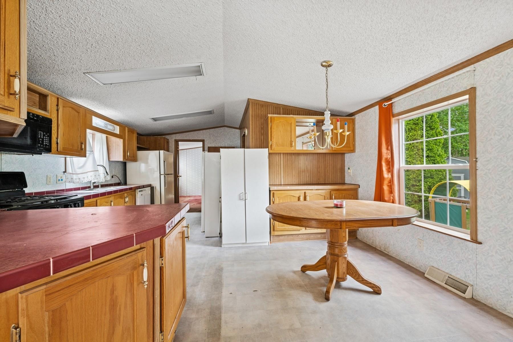 105 Oakview Highway # 148, East Hampton, NY 11937