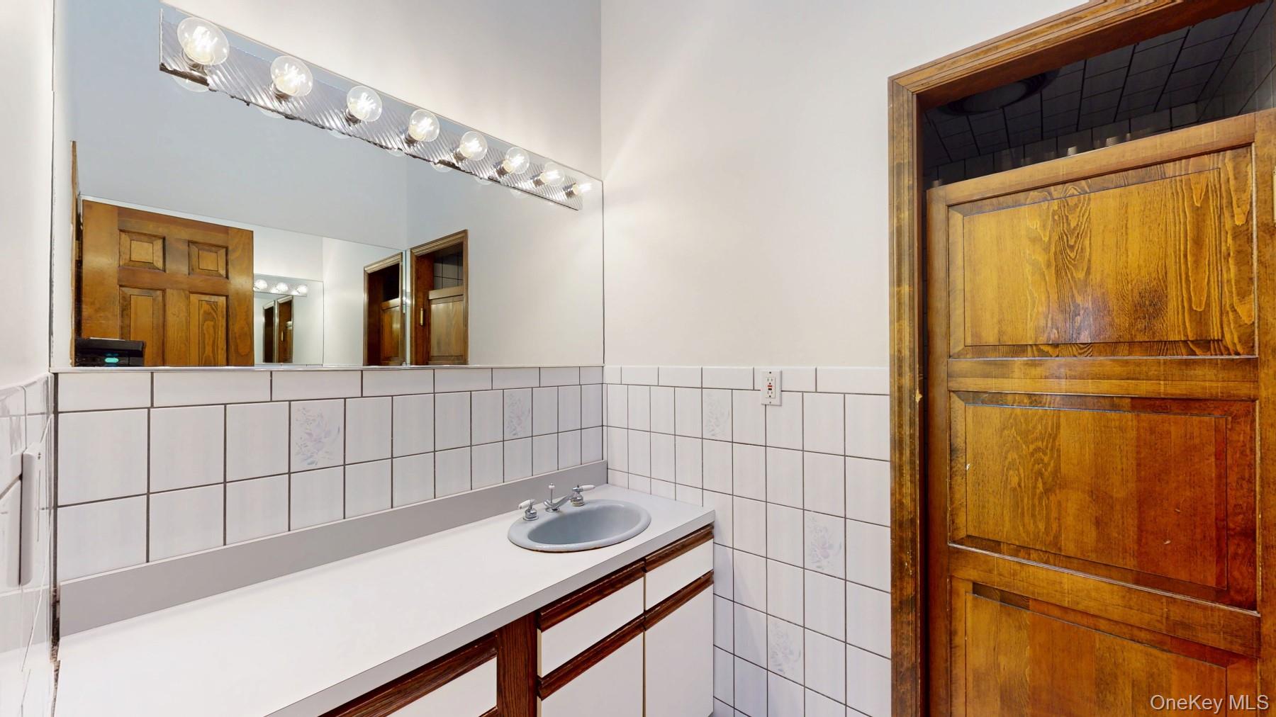 565 Prosperous Valley Road, Middletown, NY 10940