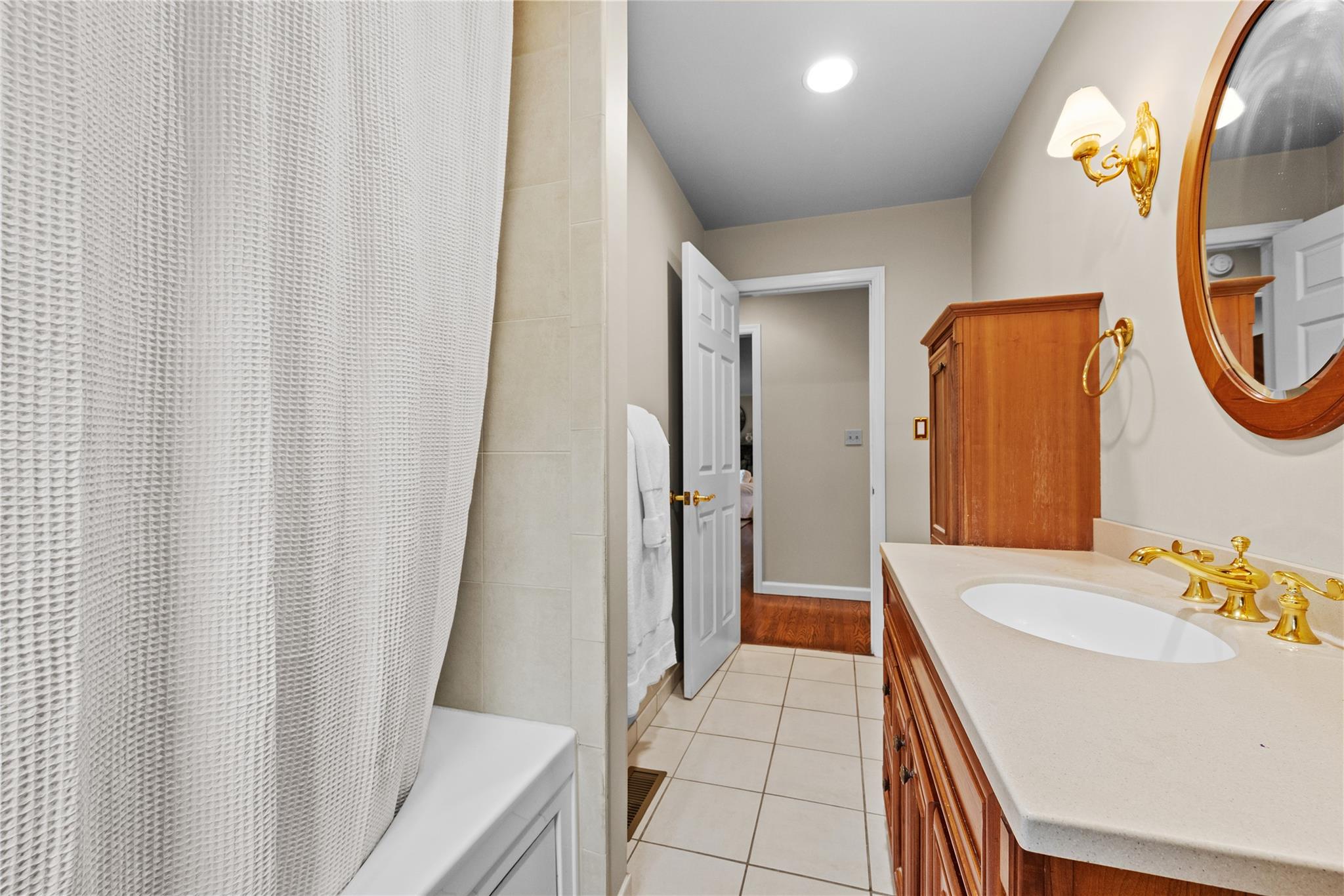 55 Midland Avenue, Central Valley, NY 10917