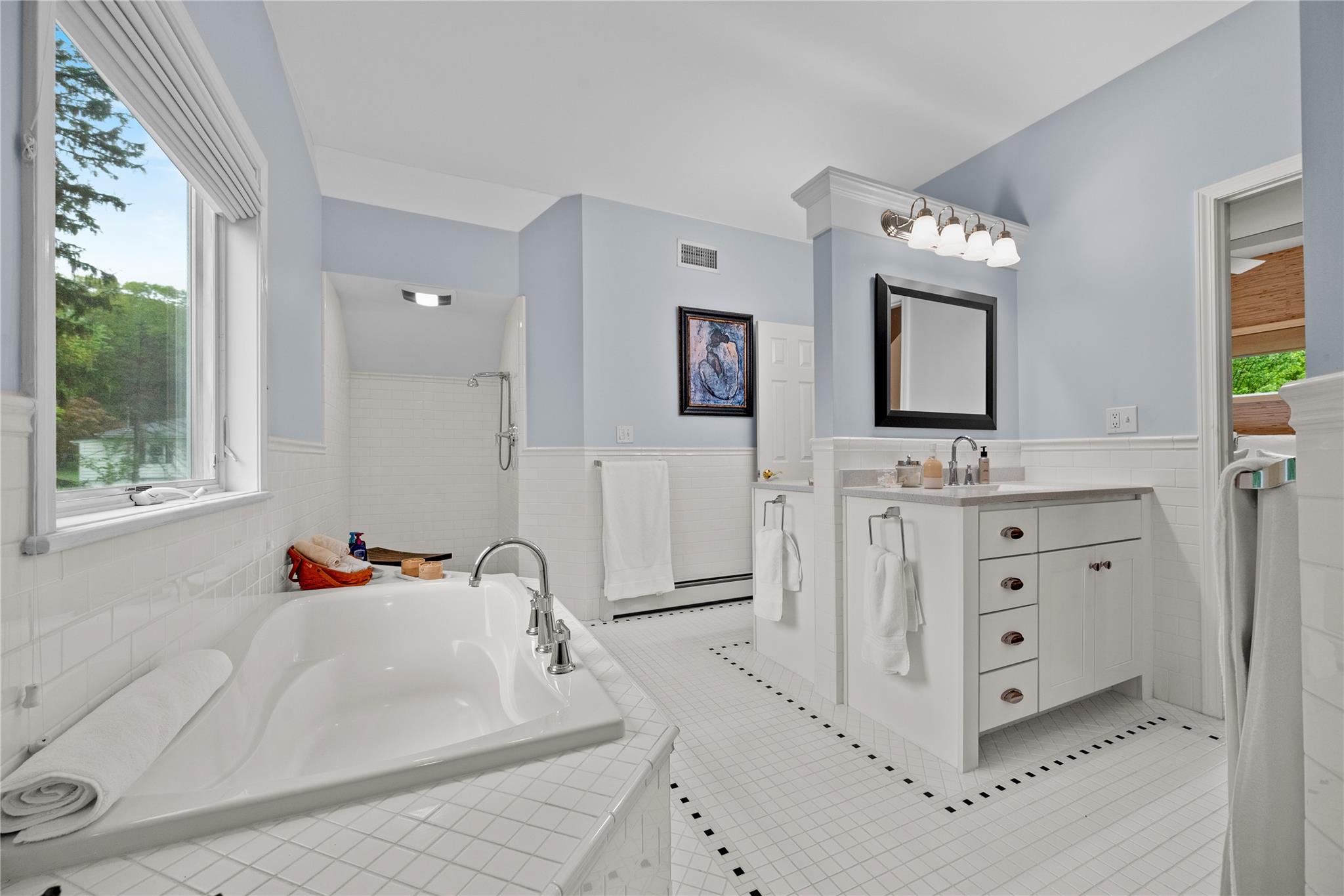 55 Midland Avenue, Central Valley, NY 10917