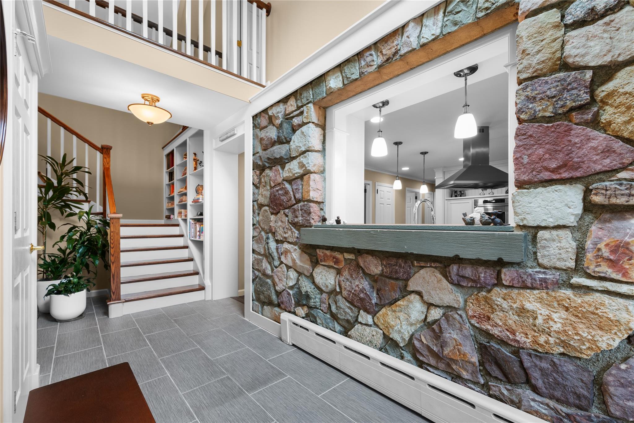 55 Midland Avenue, Central Valley, NY 10917