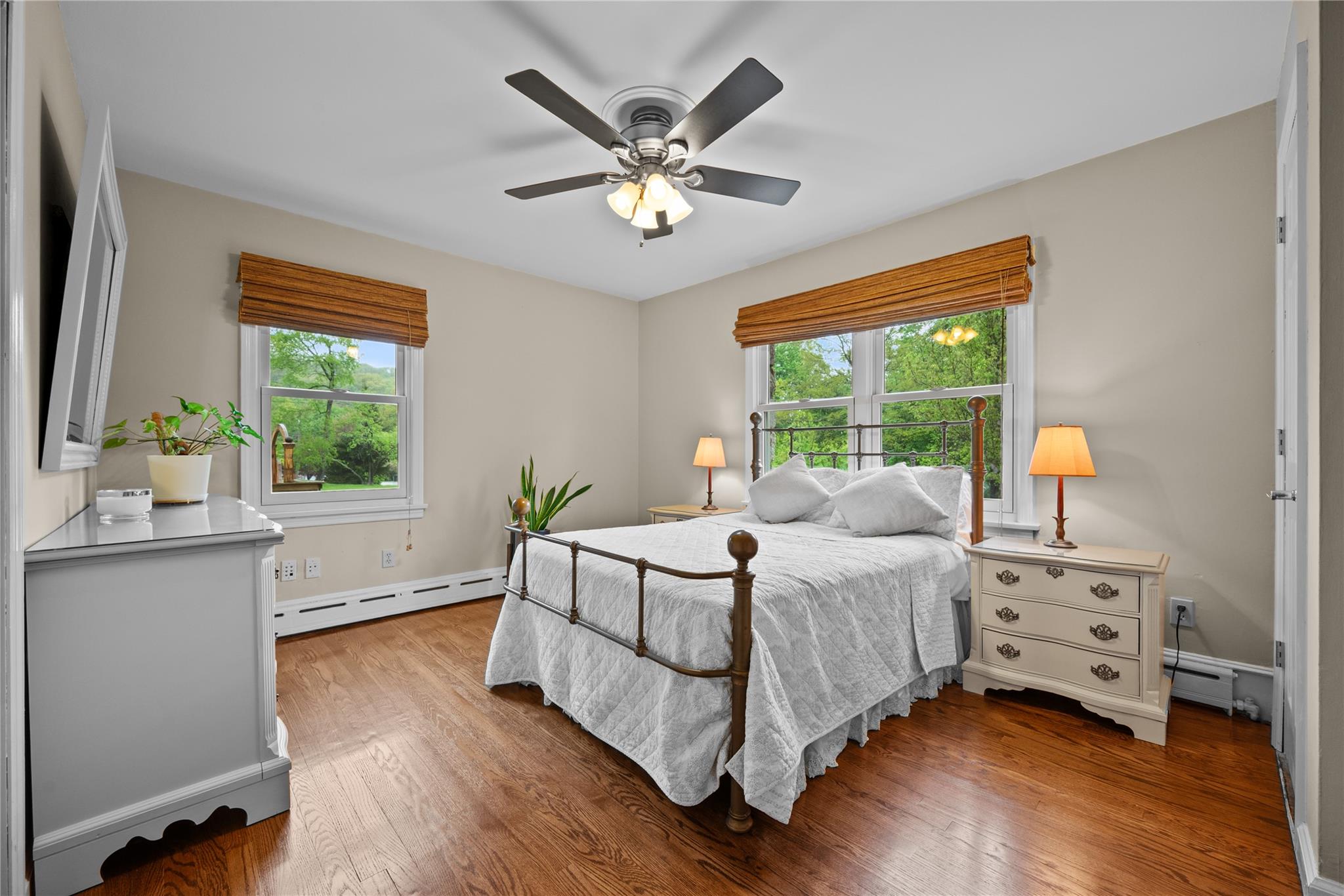 55 Midland Avenue, Central Valley, NY 10917