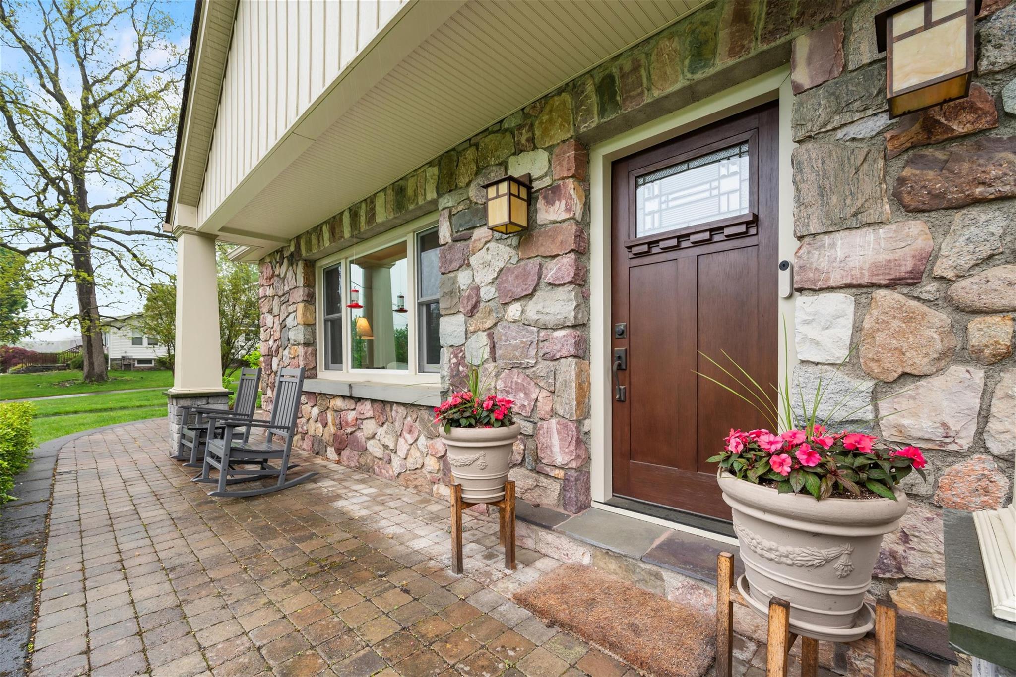 55 Midland Avenue, Central Valley, NY 10917