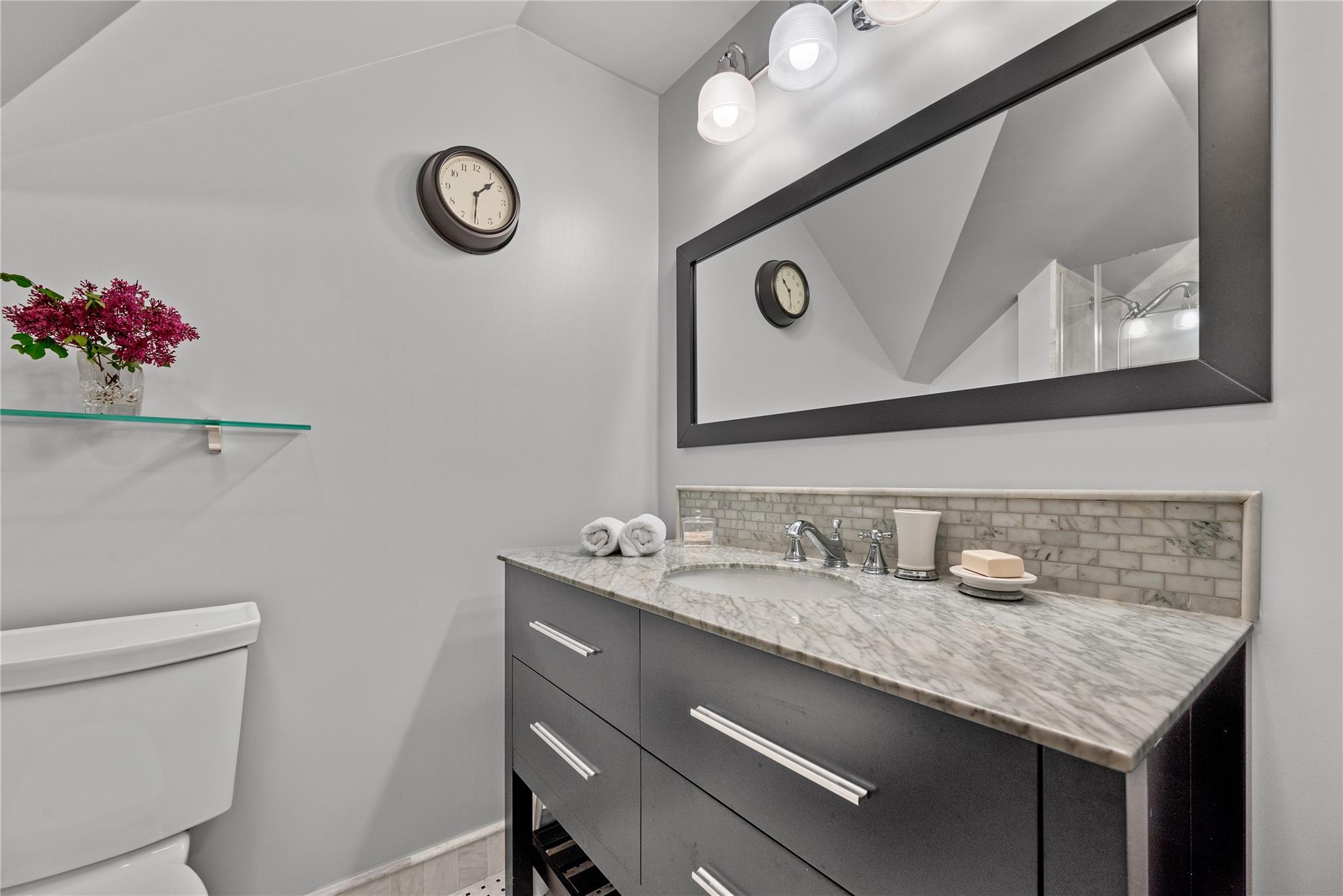 55 Midland Avenue, Central Valley, NY 10917