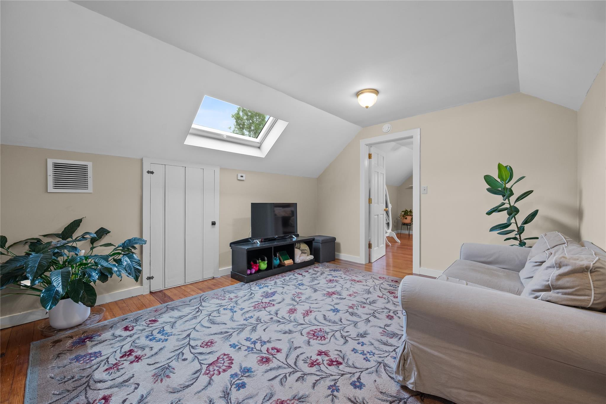 55 Midland Avenue, Central Valley, NY 10917