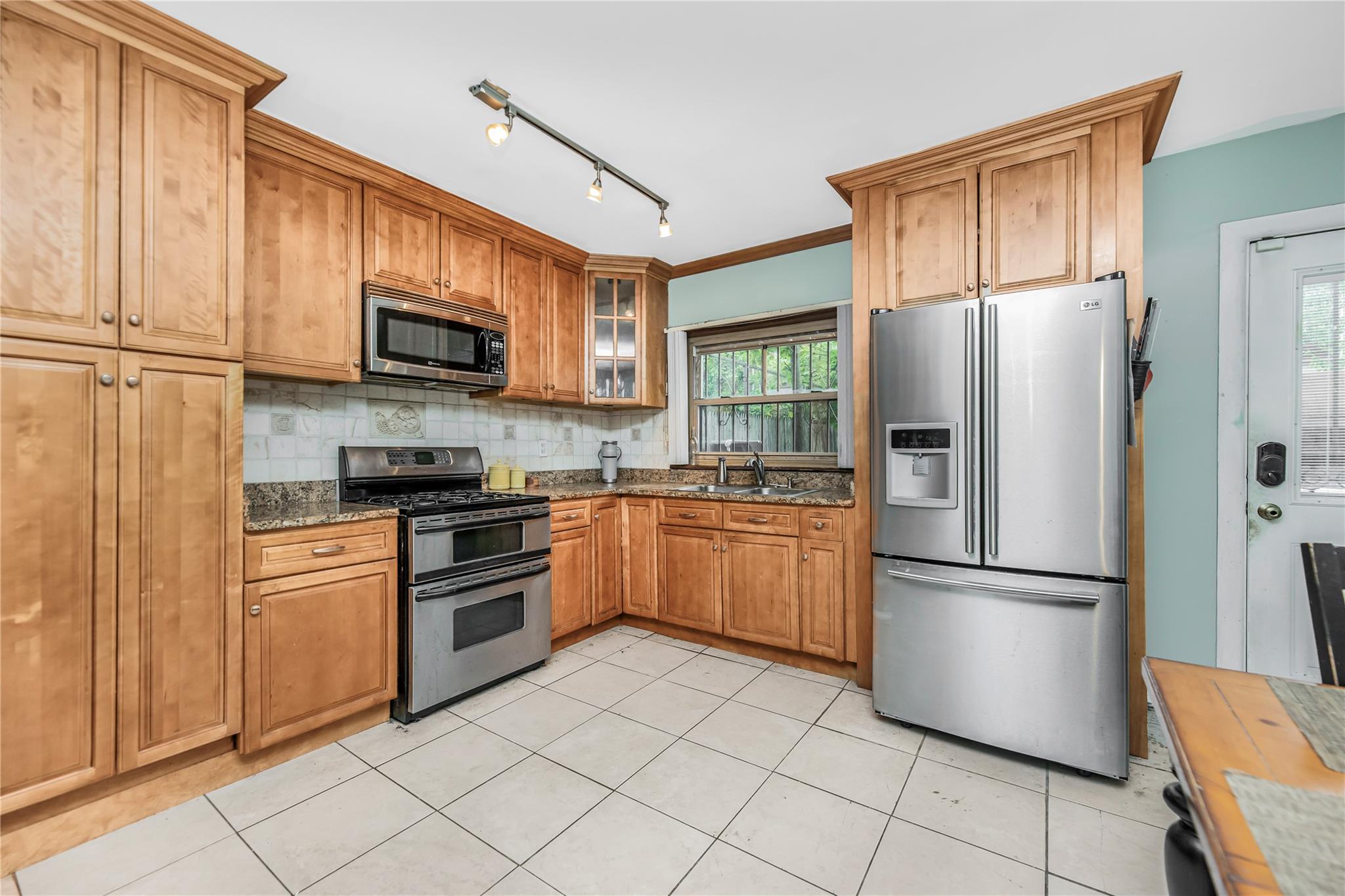 2733 Tenbroeck Avenue, Bronx, NY 10469