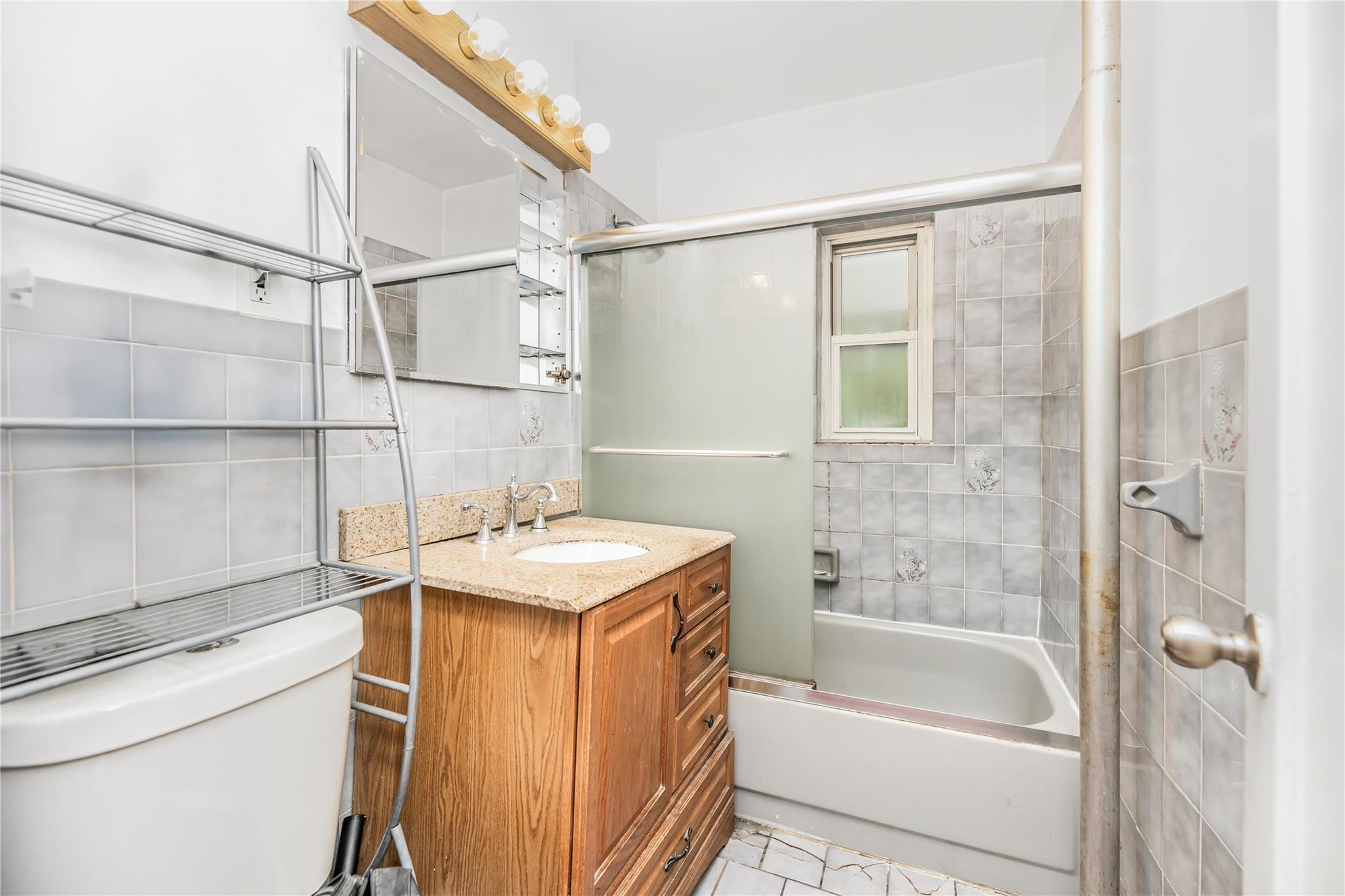 2733 Tenbroeck Avenue, Bronx, NY 10469