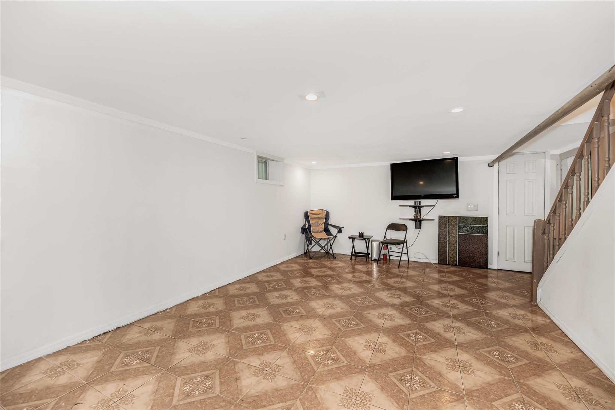 2733 Tenbroeck Avenue, Bronx, NY 10469