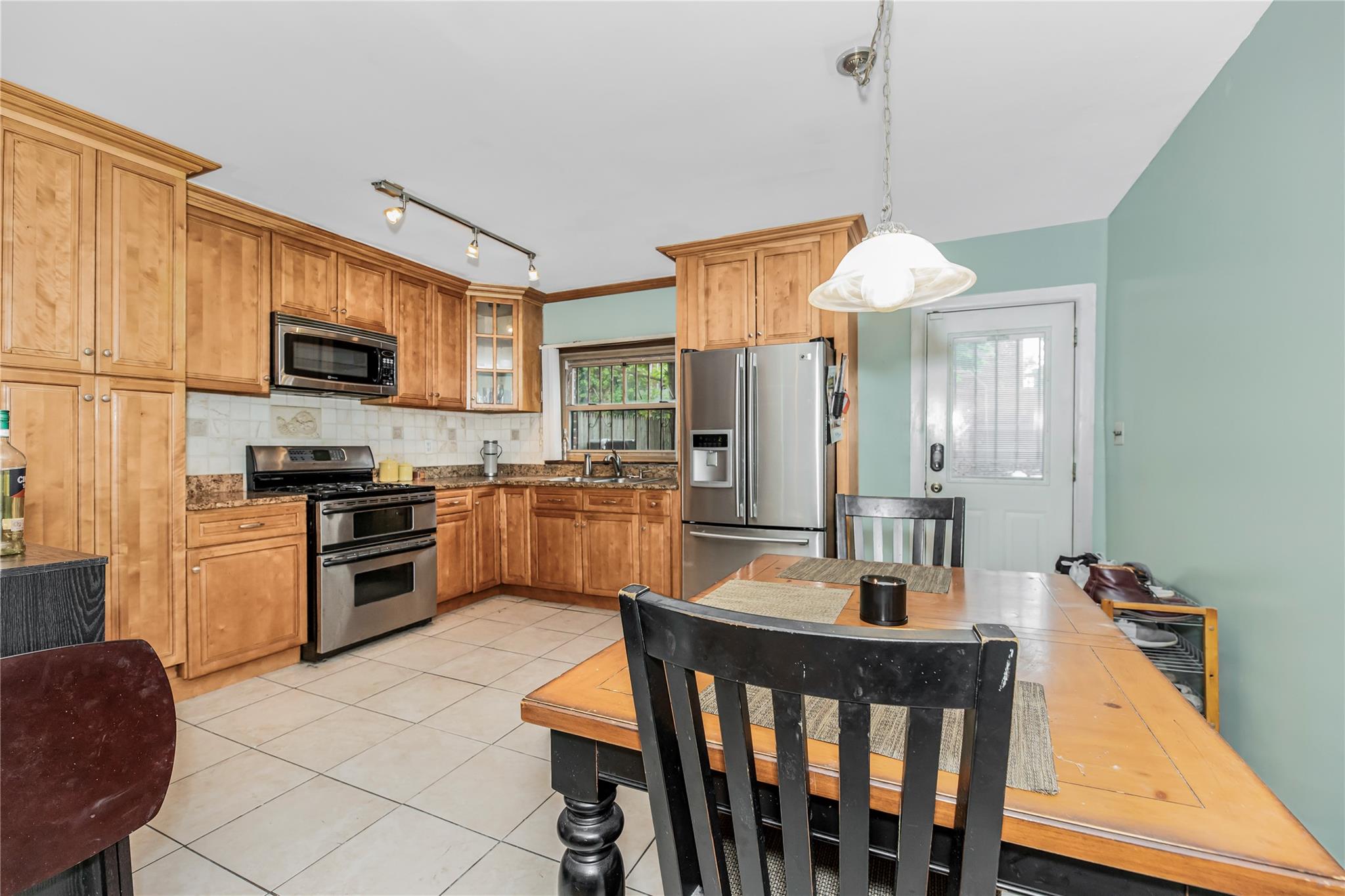 2733 Tenbroeck Avenue, Bronx, NY 10469