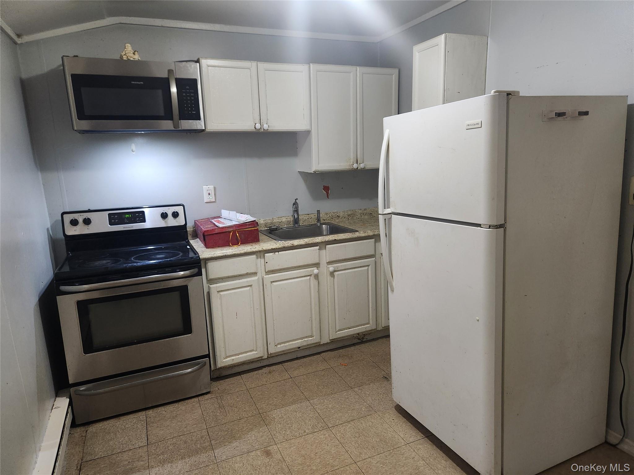 548 Taylor Avenue, East Patchogue, NY 11772