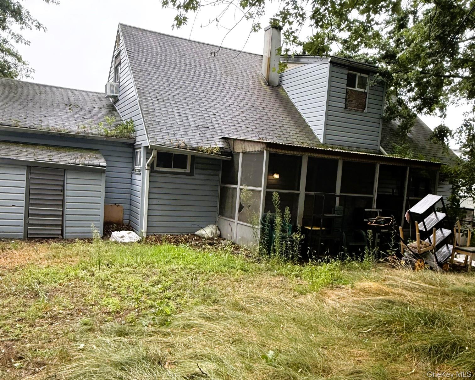 3157 Brixton Lane, Levittown, NY 11756