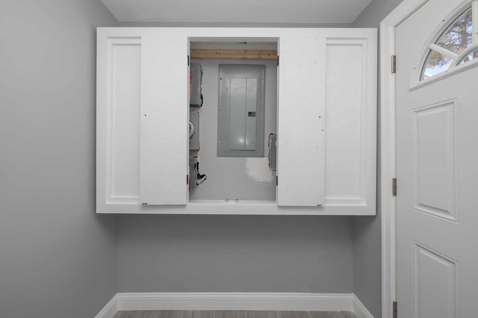 13 Curve Lane, Levittown, NY 11756