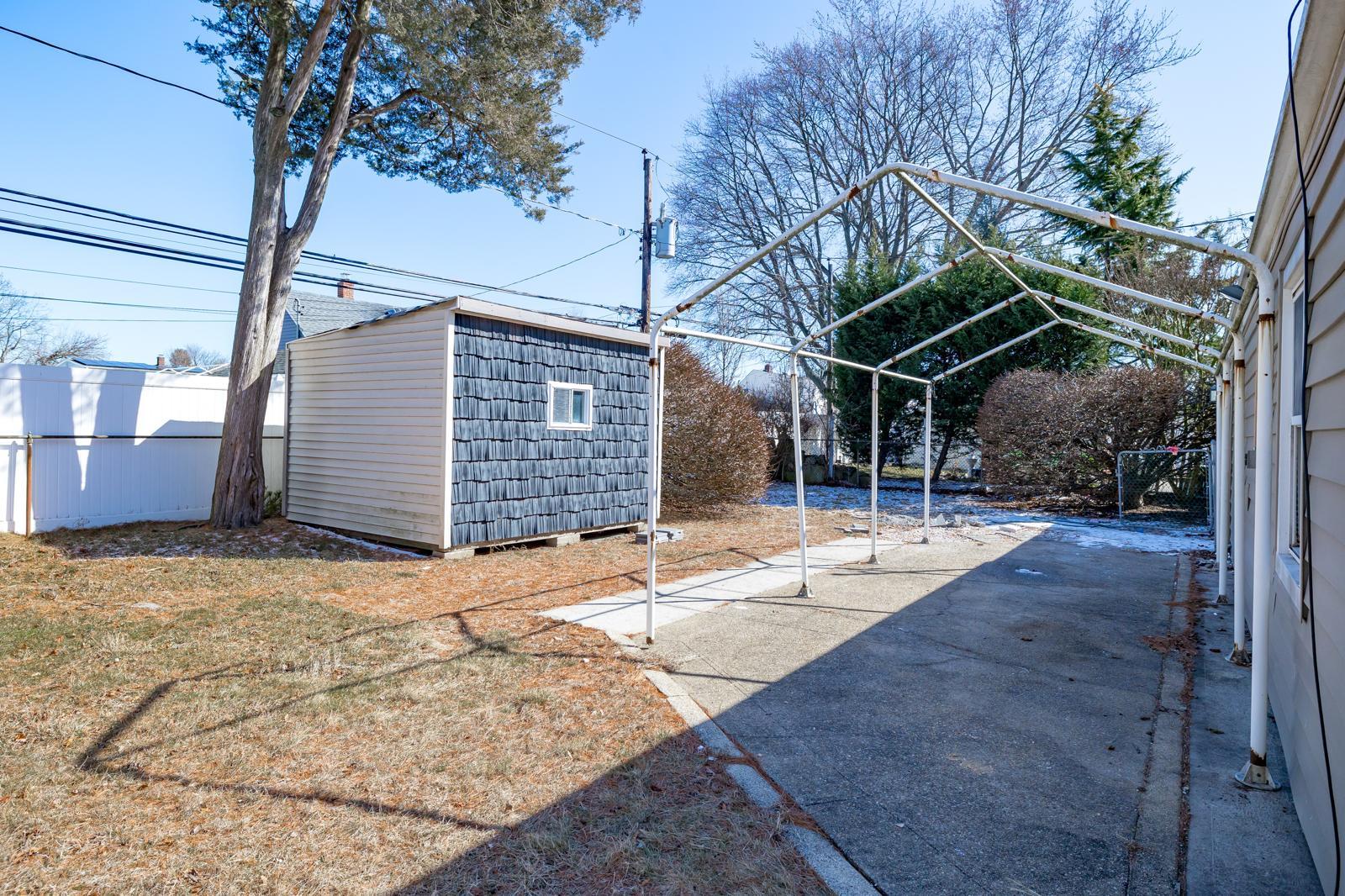 13 Curve Lane, Levittown, NY 11756