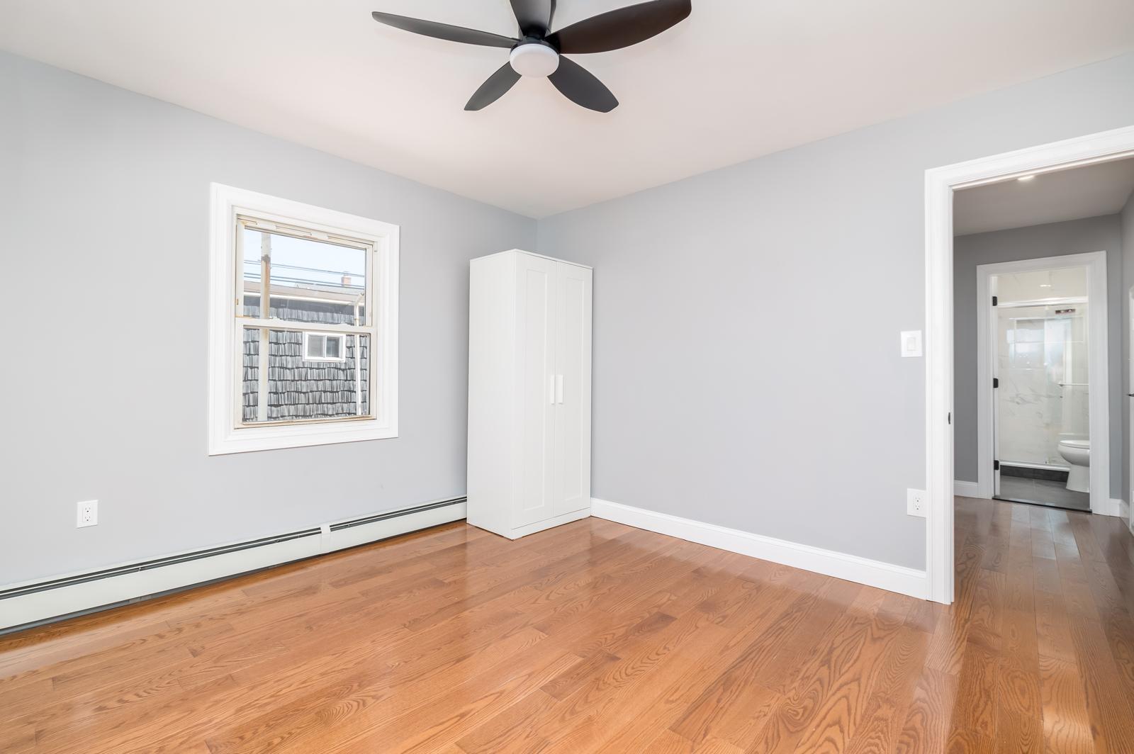 13 Curve Lane, Levittown, NY 11756