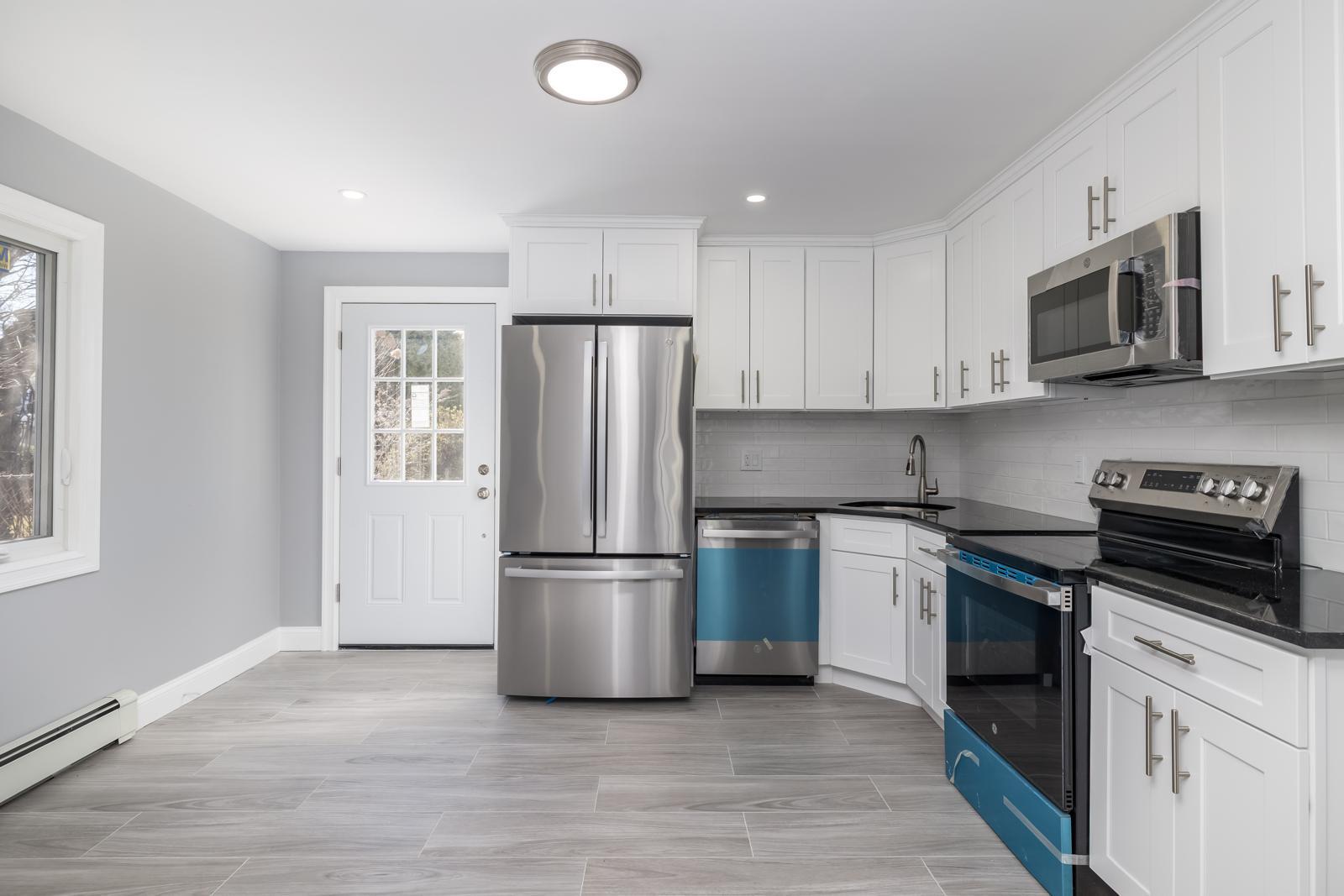 13 Curve Lane, Levittown, NY 11756