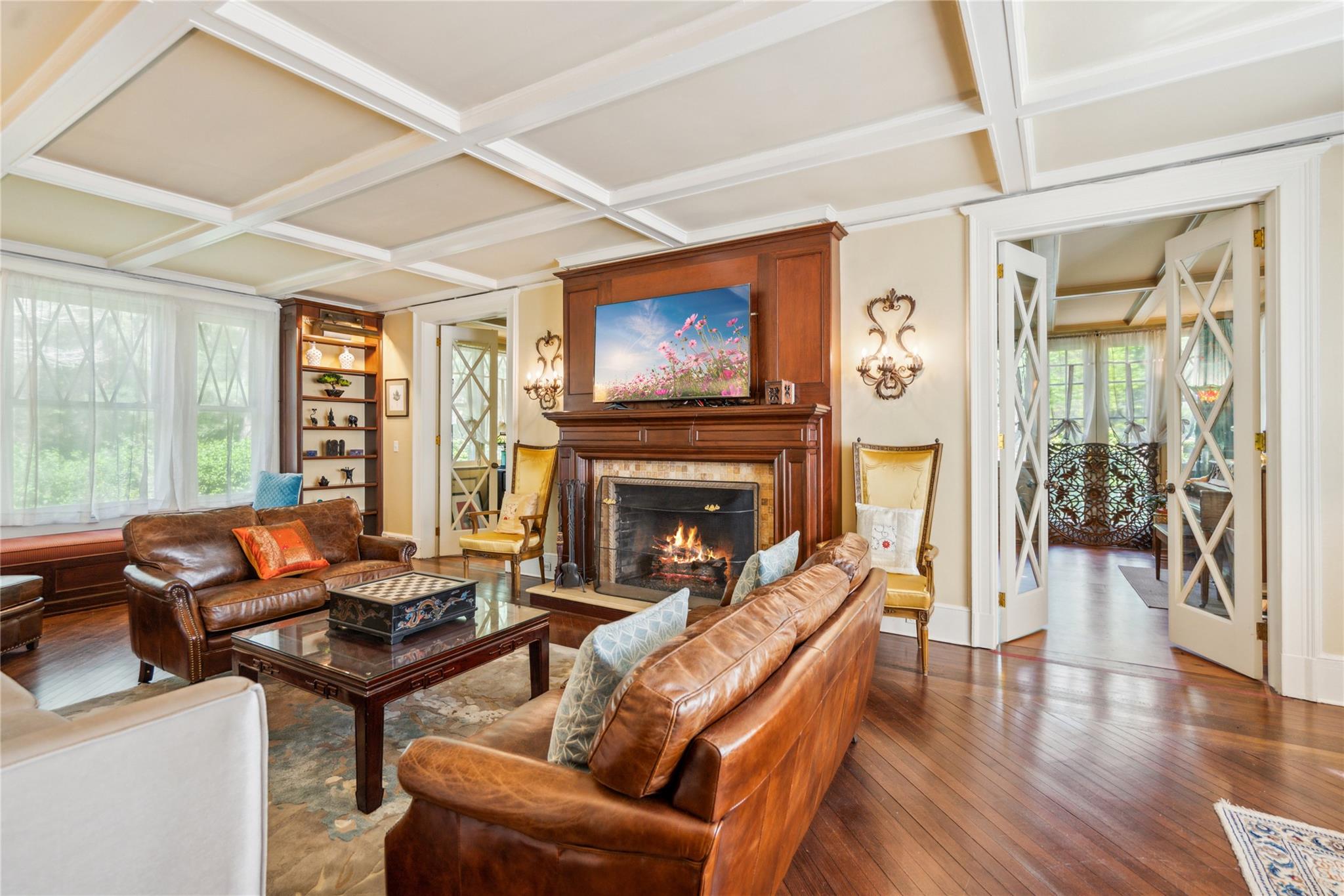 17 The Intervale, Roslyn Estates, NY 11576