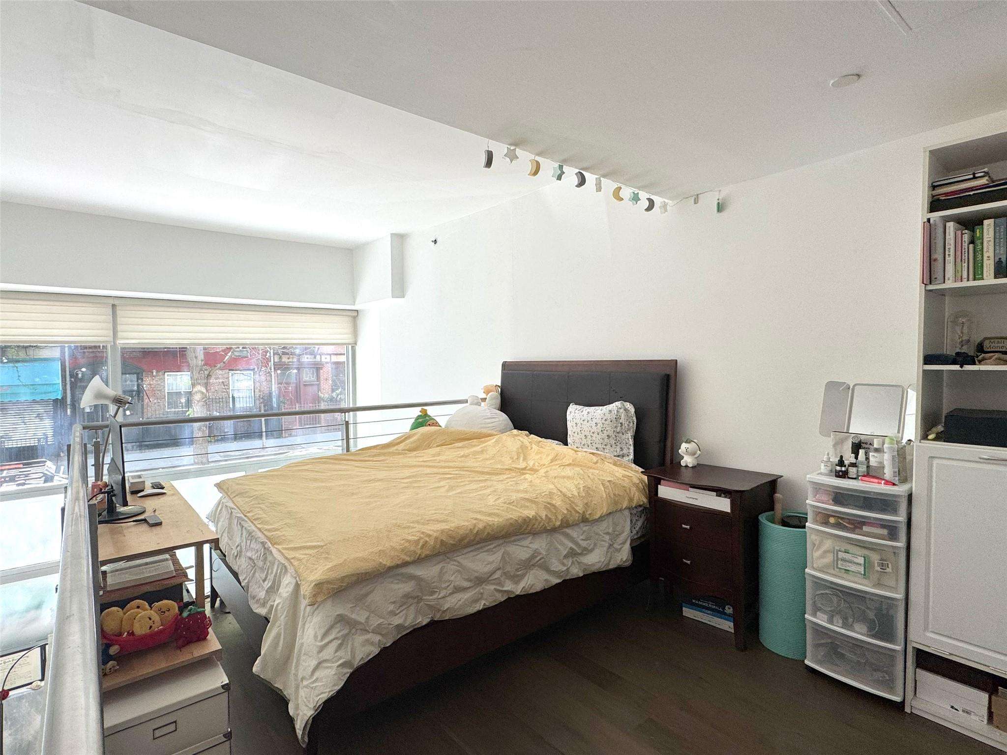 425 E 13th Street # 1J, New York (Manhattan), NY 10009