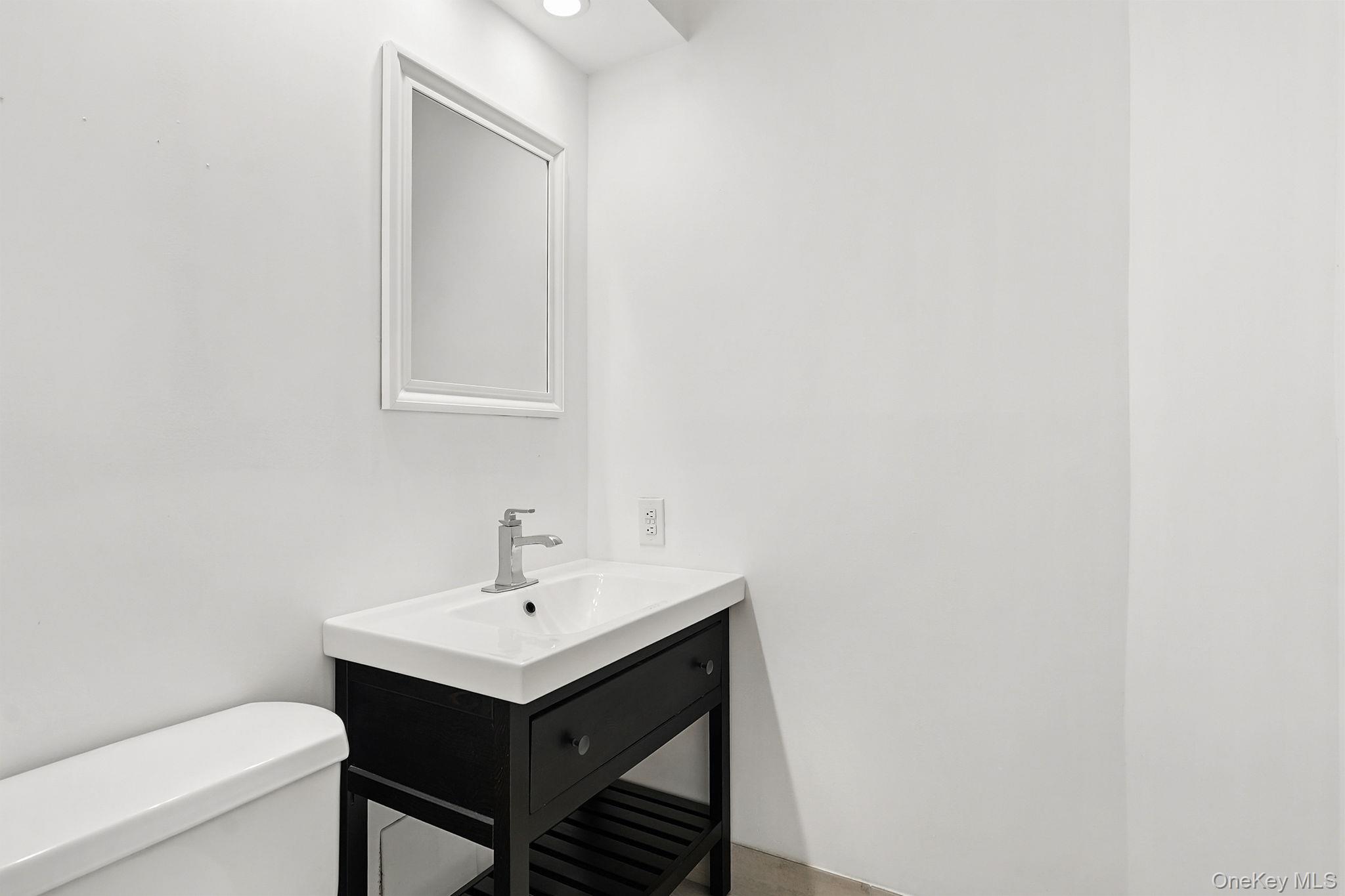 300 High Point Drive # 313, Hartsdale, NY 10530