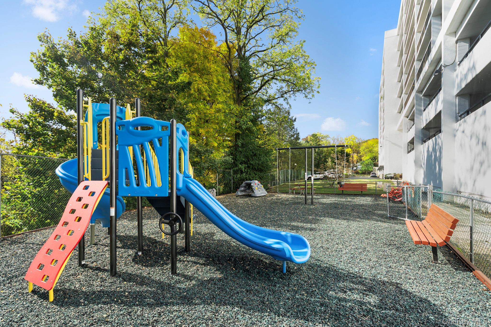 300 High Point Drive # 313, Hartsdale, NY 10530