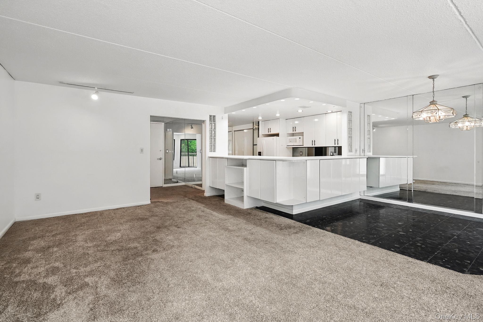 300 High Point Drive # 313, Hartsdale, NY 10530