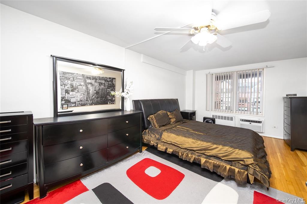 241-20 Northern Blvd # 5E, Little Neck, NY 11362