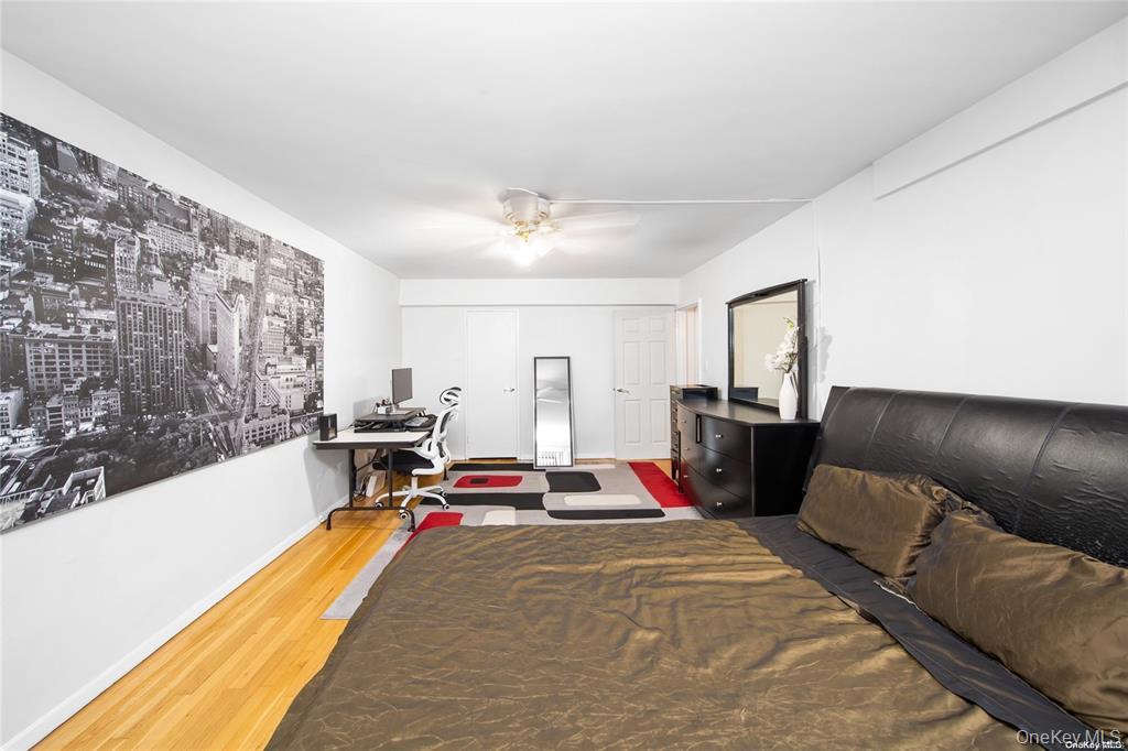 241-20 Northern Blvd # 5E, Little Neck, NY 11362