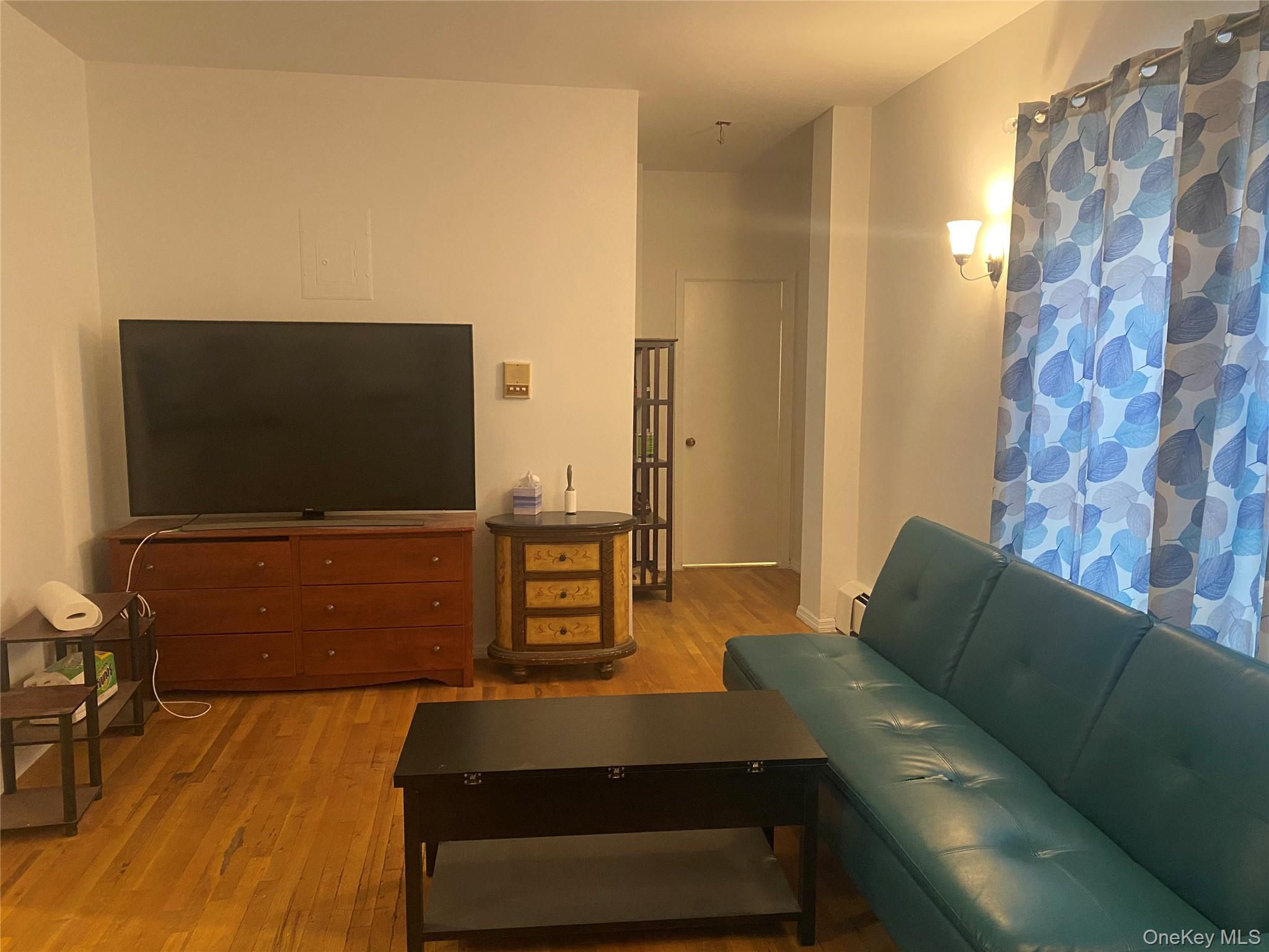 8410 101st Street # 3U, Richmond Hill, NY 11418