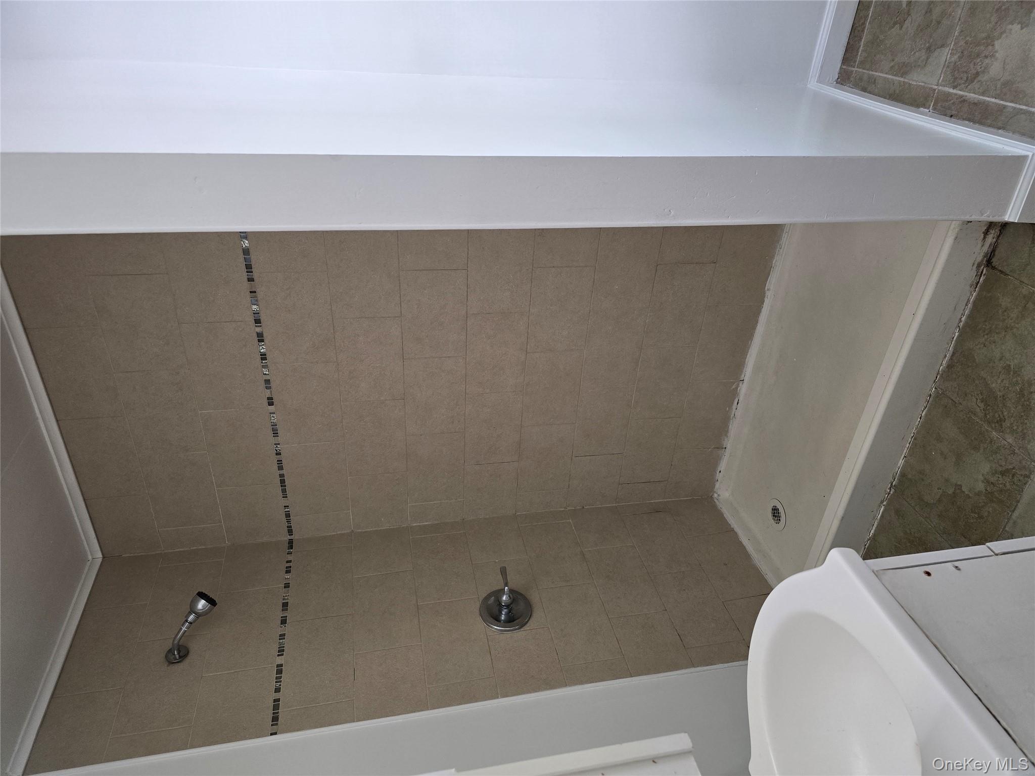 19 Elizabeth Street # 1, Port Jervis, NY 12771