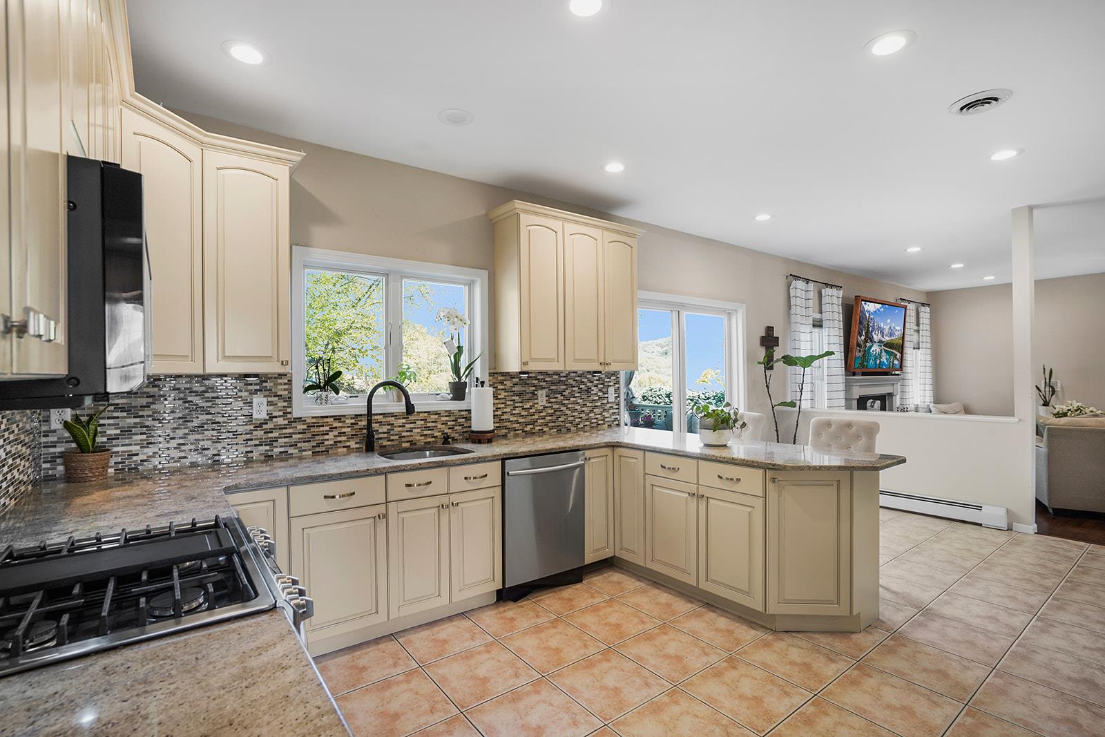 14 Fillmore Drive, Stony Point, NY 10980