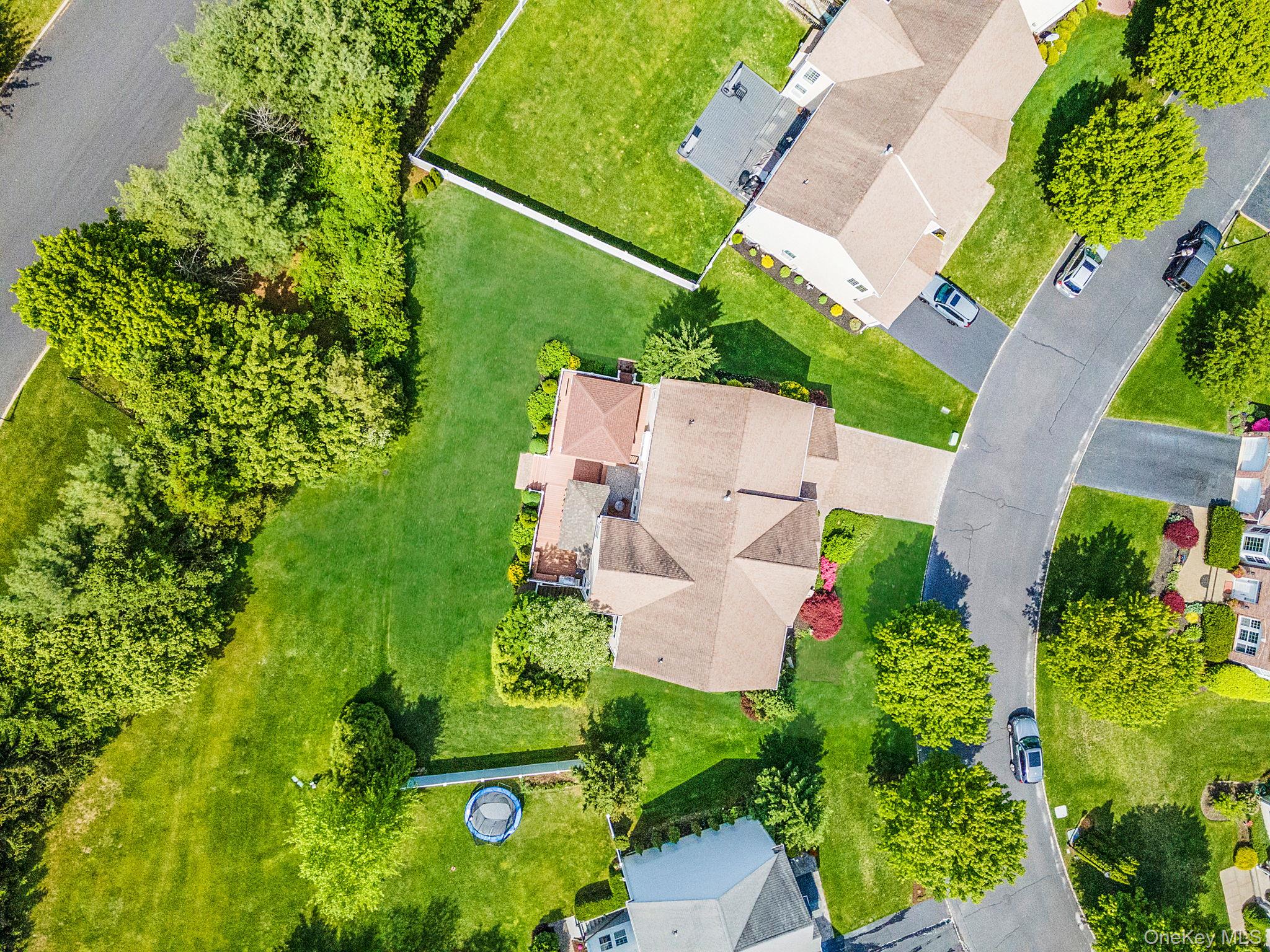 29 Pinehurst Drive, Mount Sinai, NY 11766