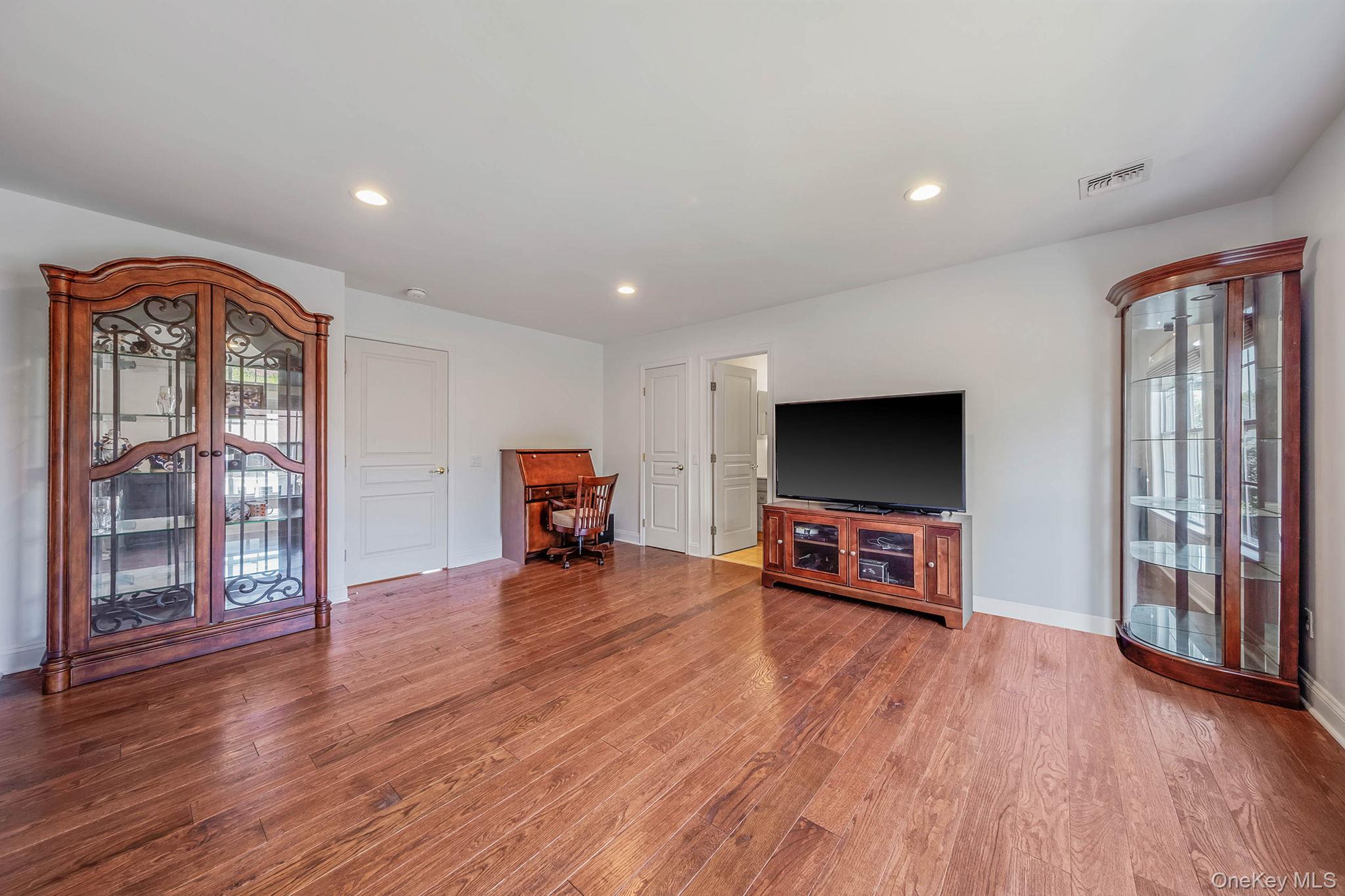 29 Pinehurst Drive, Mount Sinai, NY 11766