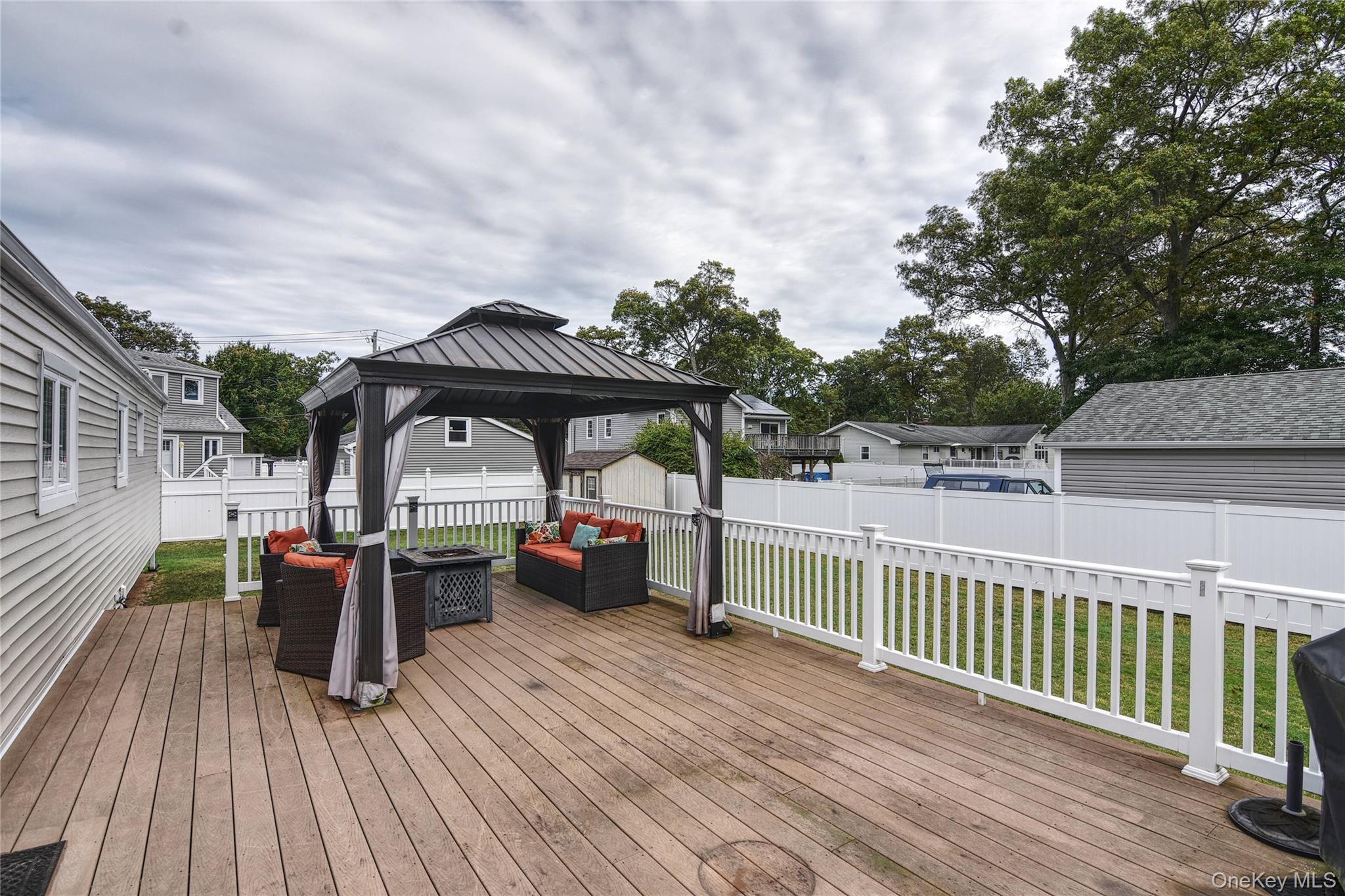 2287 Feuereisen Avenue, Ronkonkoma, NY 11779