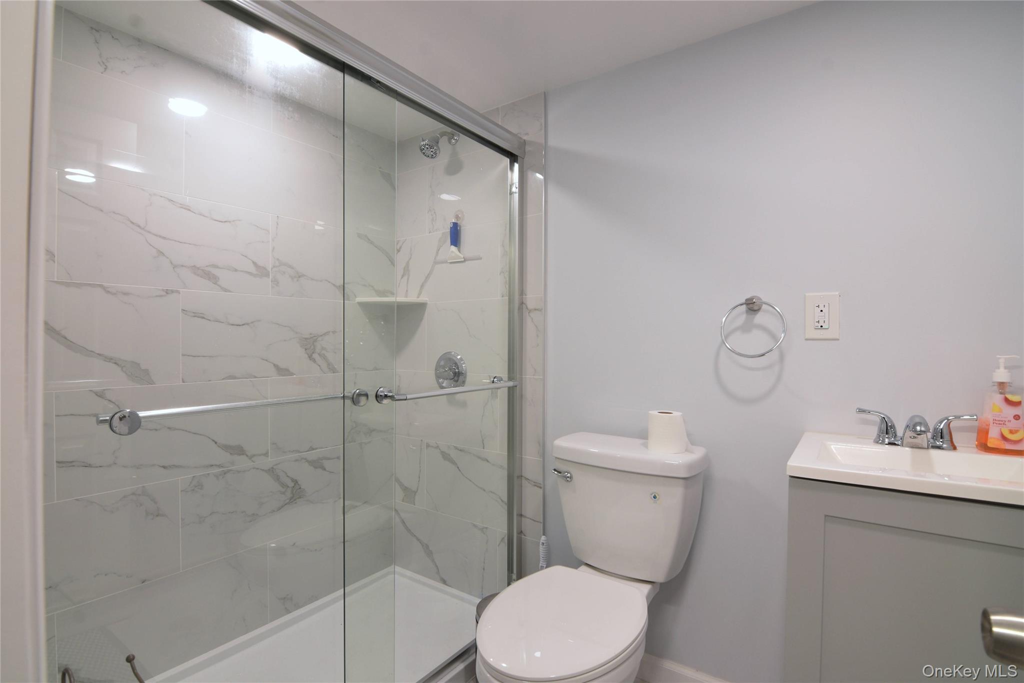 2287 Feuereisen Avenue, Ronkonkoma, NY 11779