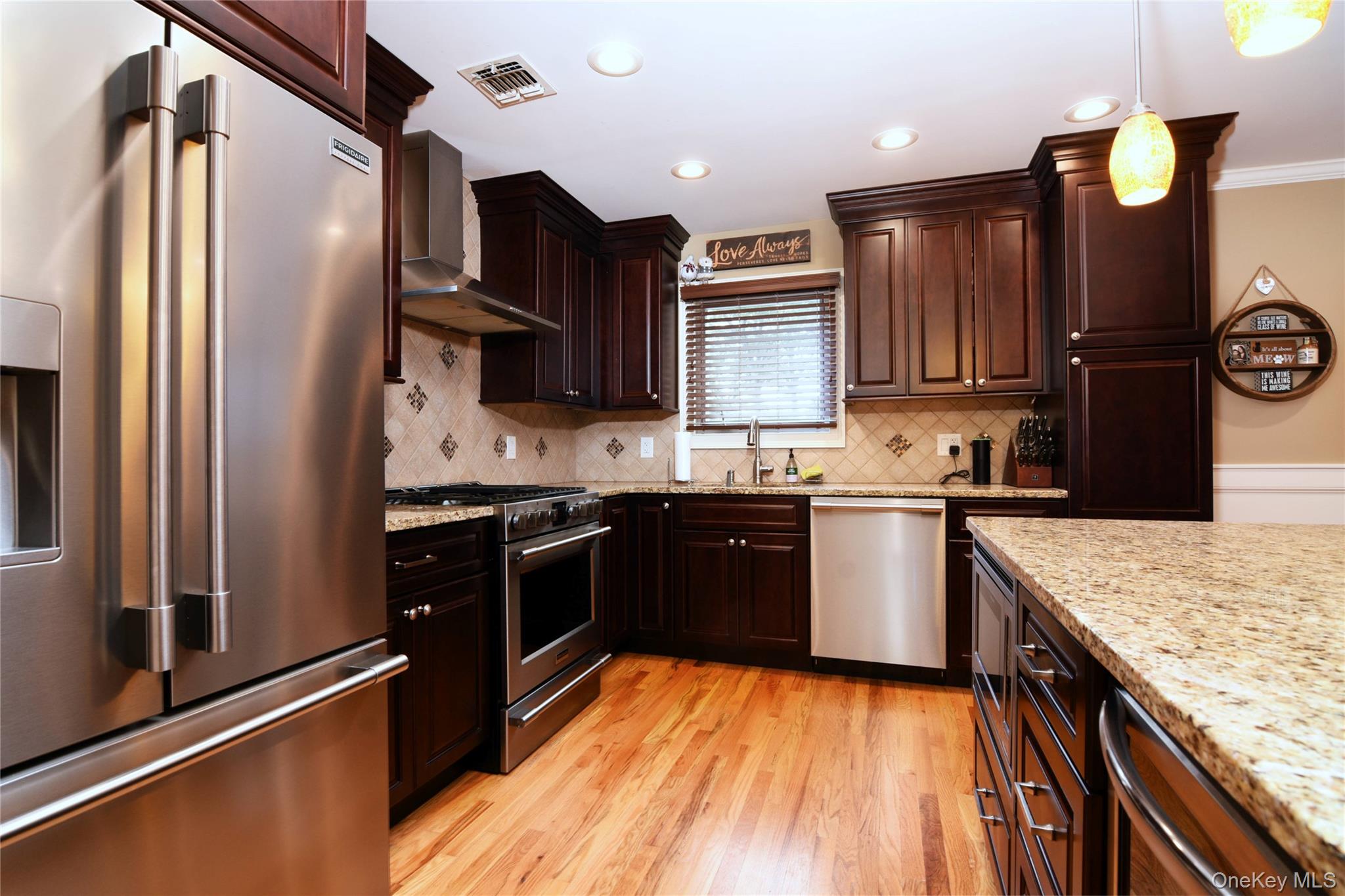 2287 Feuereisen Avenue, Ronkonkoma, NY 11779