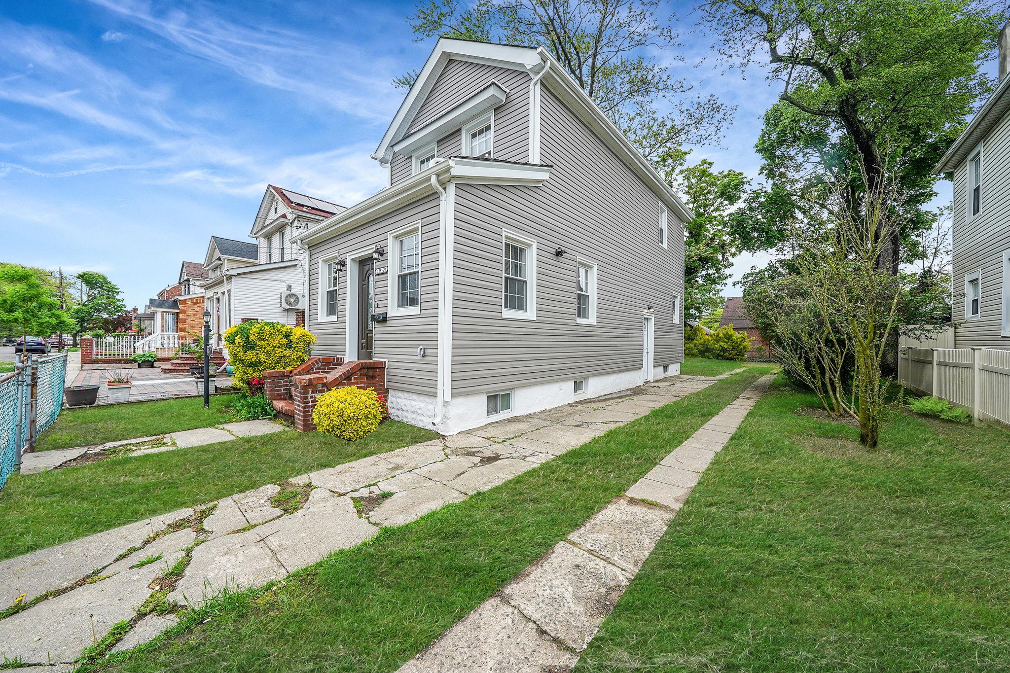 11827 219th Street, Cambria Heights, NY 11411