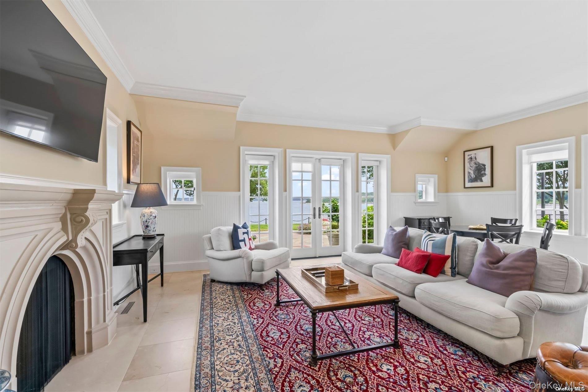 502 Centre Island Road, Centre Island, NY 11771