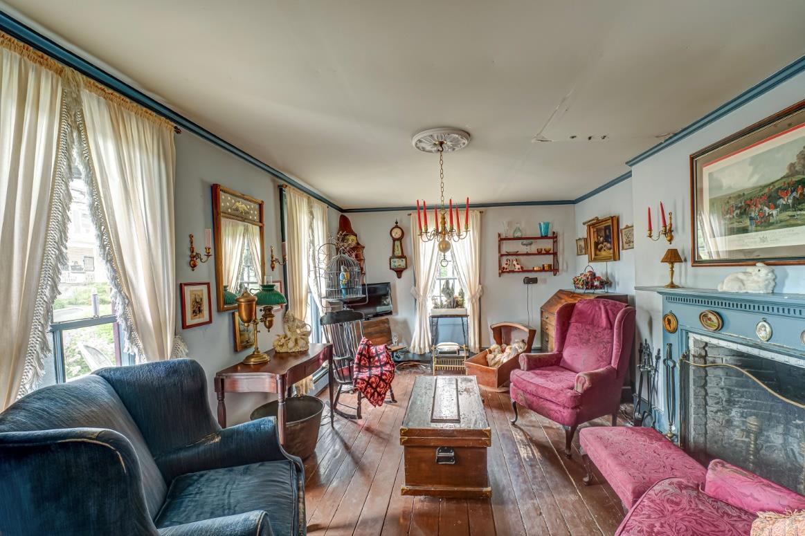 110 E Broadway, Port Jefferson, NY 11777