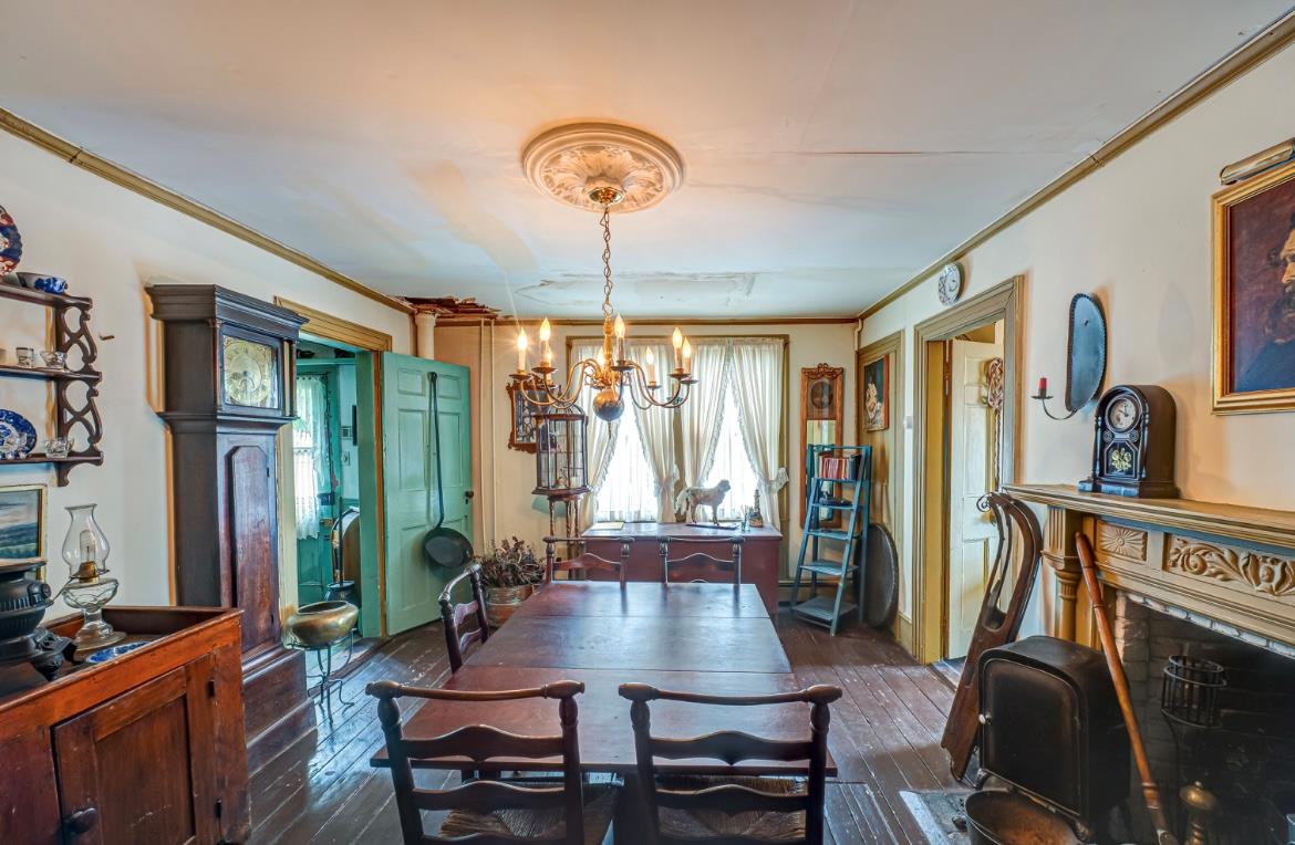 110 E Broadway, Port Jefferson, NY 11777