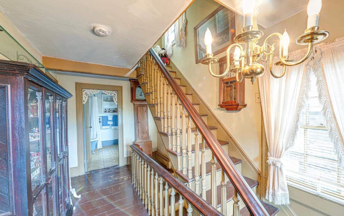 110 E Broadway, Port Jefferson, NY 11777