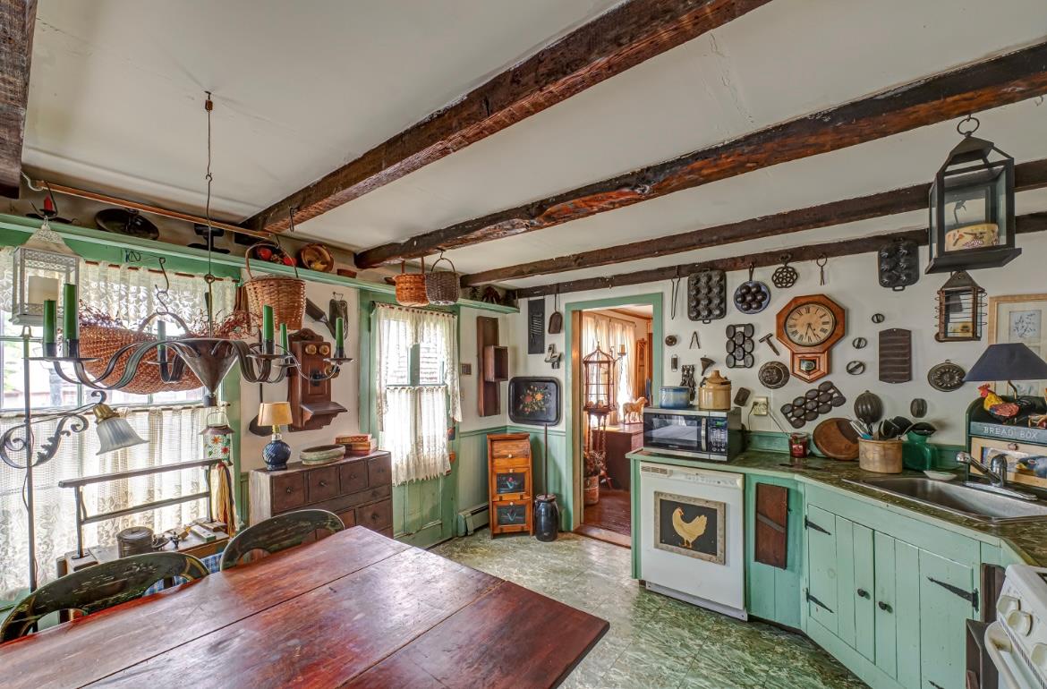 110 E Broadway, Port Jefferson, NY 11777