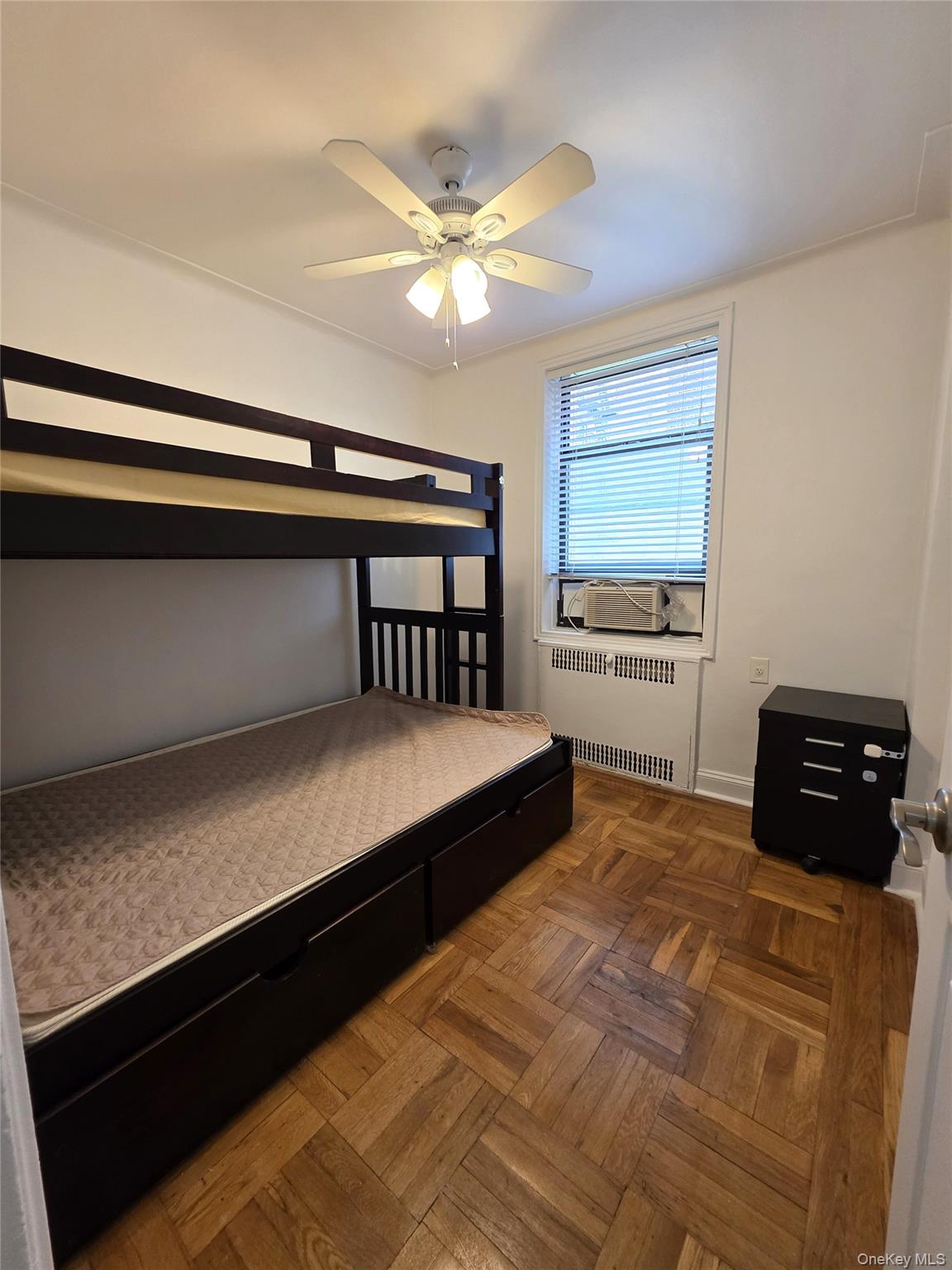 98-50 67th ave # 1H, Forest Hills, NY 11375