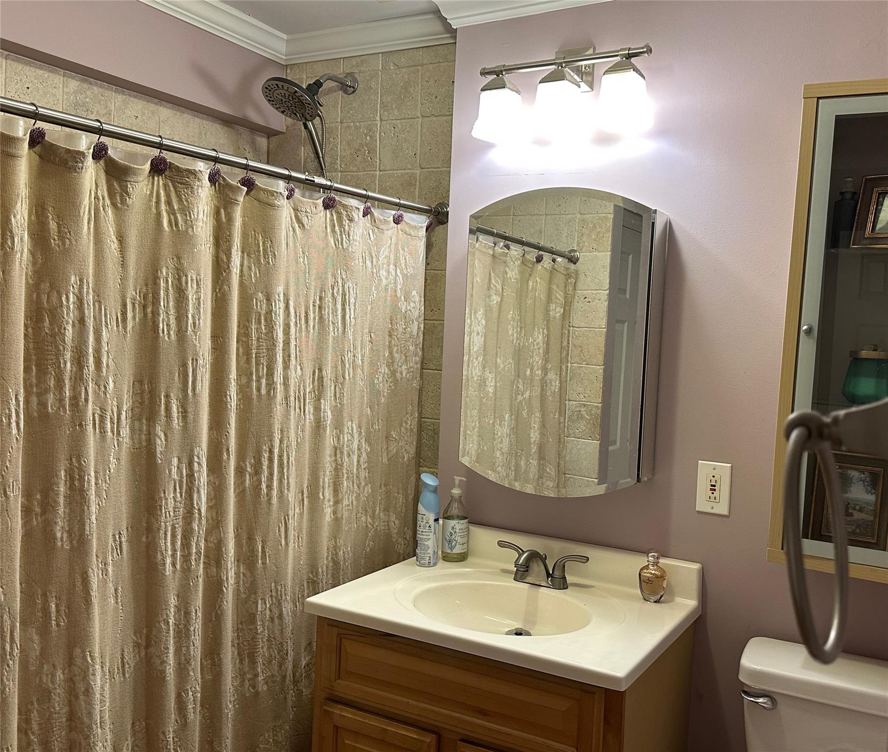 54-40 Little Neck Parkway # 2K, Little Neck, NY 11362