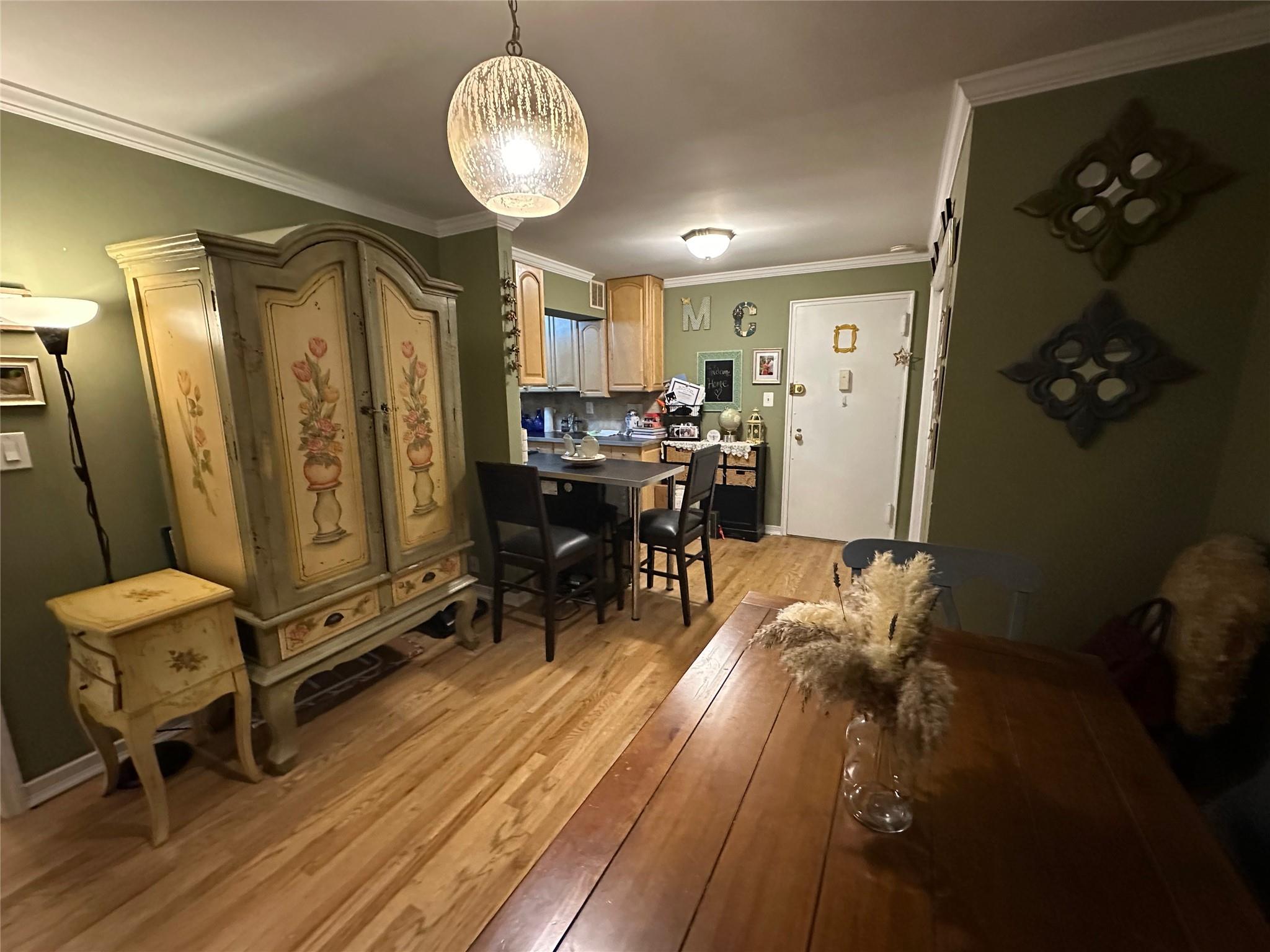 54-40 Little Neck Parkway # 2K, Little Neck, NY 11362